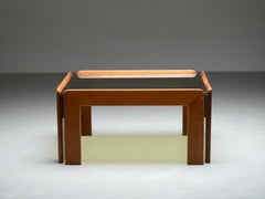 Mesa de centro Afra & Tobia Scarpa de nogal y cristal, Italia, años 60