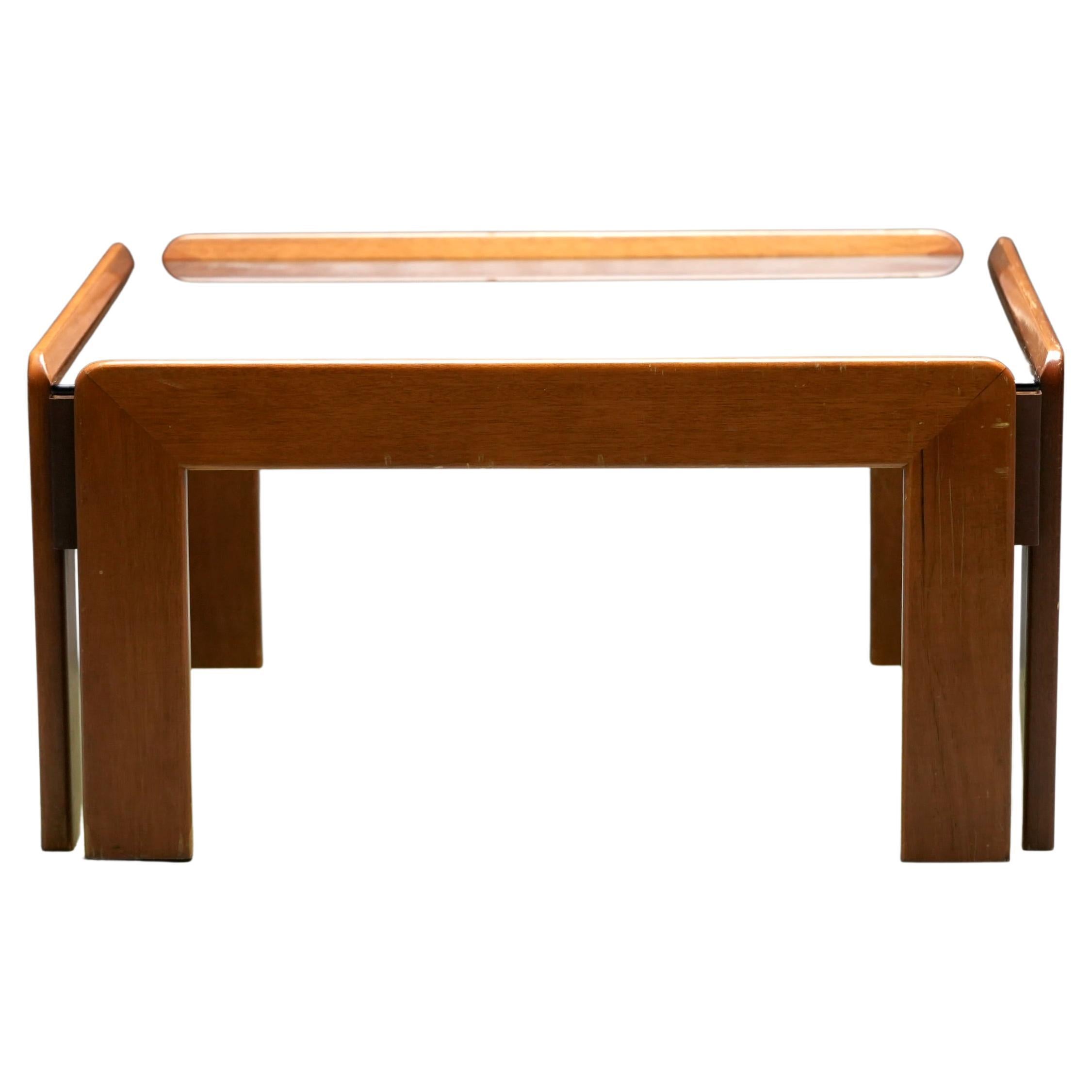 Table basse en noyer et verre Afra & Tobia Scarpa, Italie, années 1960 en vente