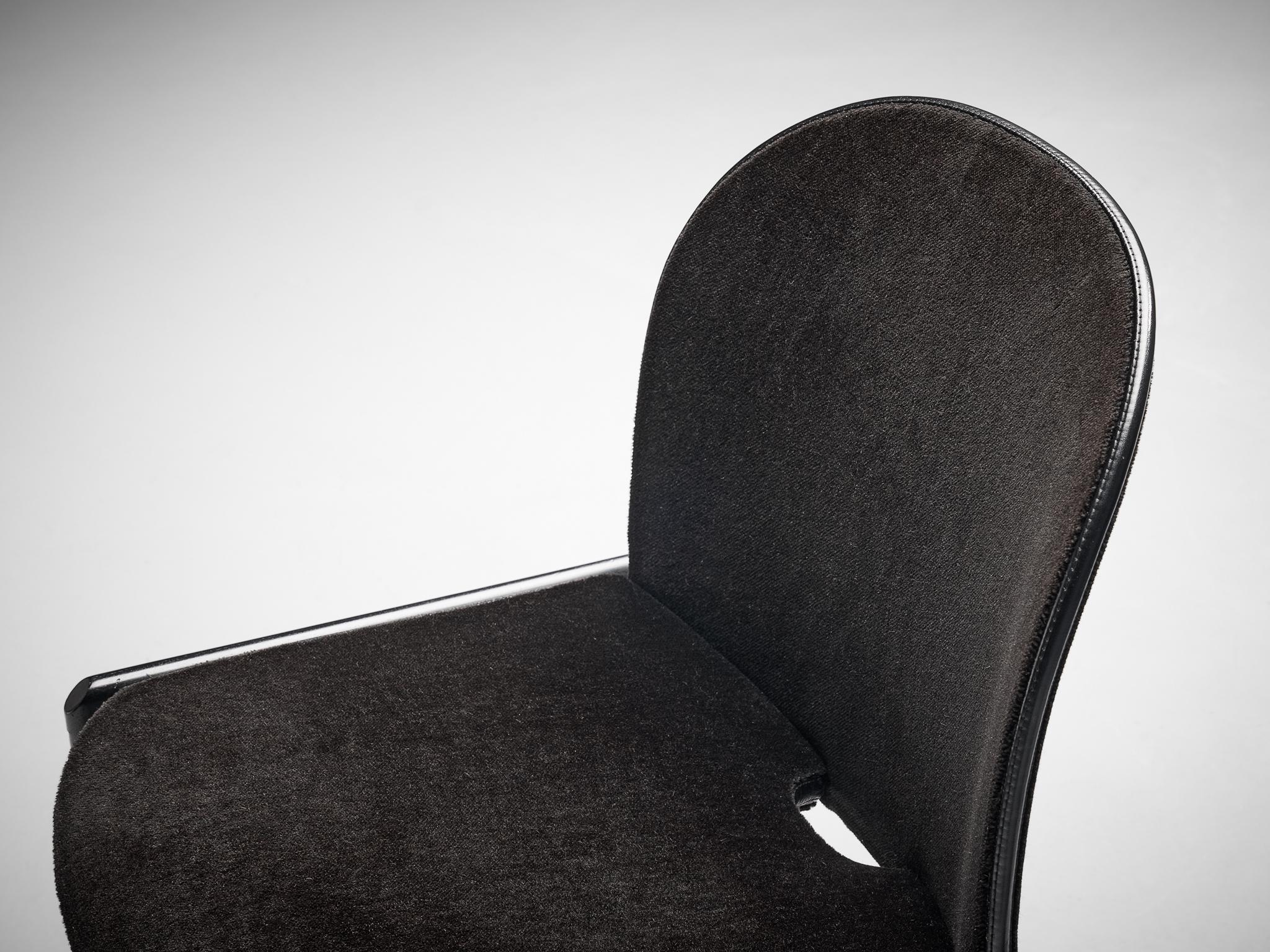 Afra and Tobia Scarpa for B&B Set of Eight ‘Dialogo’ Dining Chairs in Dark Brown In Good Condition In Waalwijk, NL