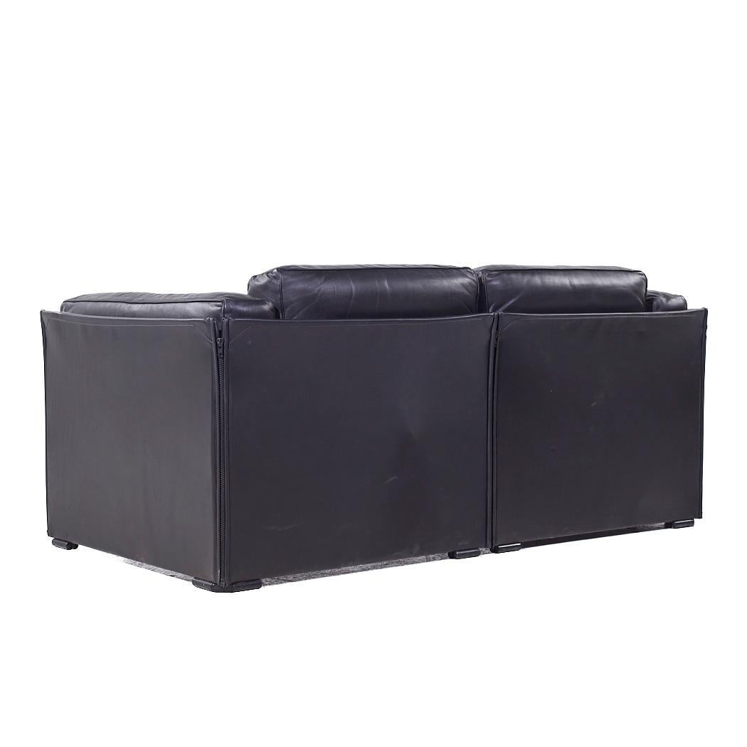 Afra and Tobia Scarpa for Cassina Mid Century Italian Leather Sofa For Sale 3