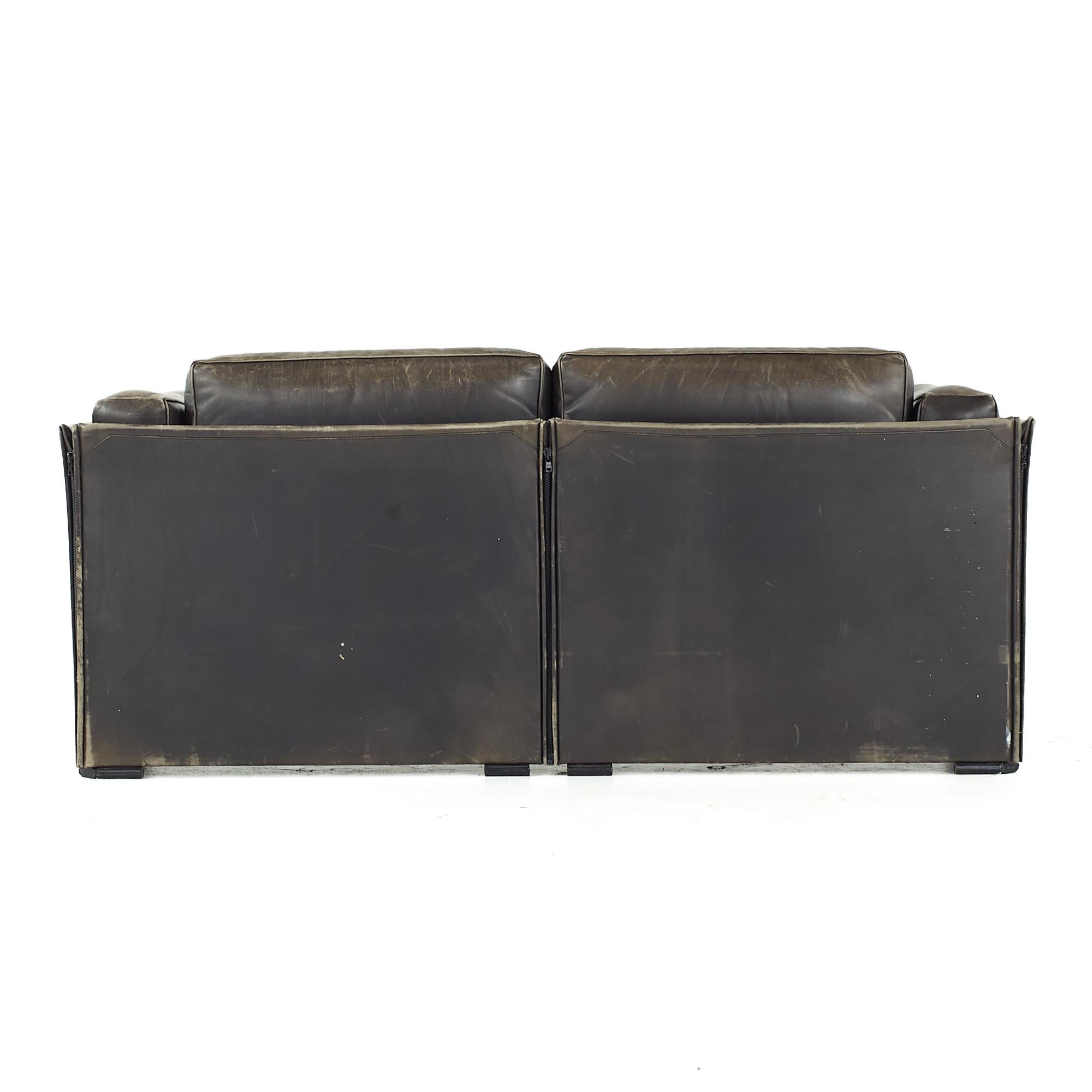 Afra and Tobia Scarpa for Cassina Midcentury Italian Leather Sofas, Pair For Sale 3