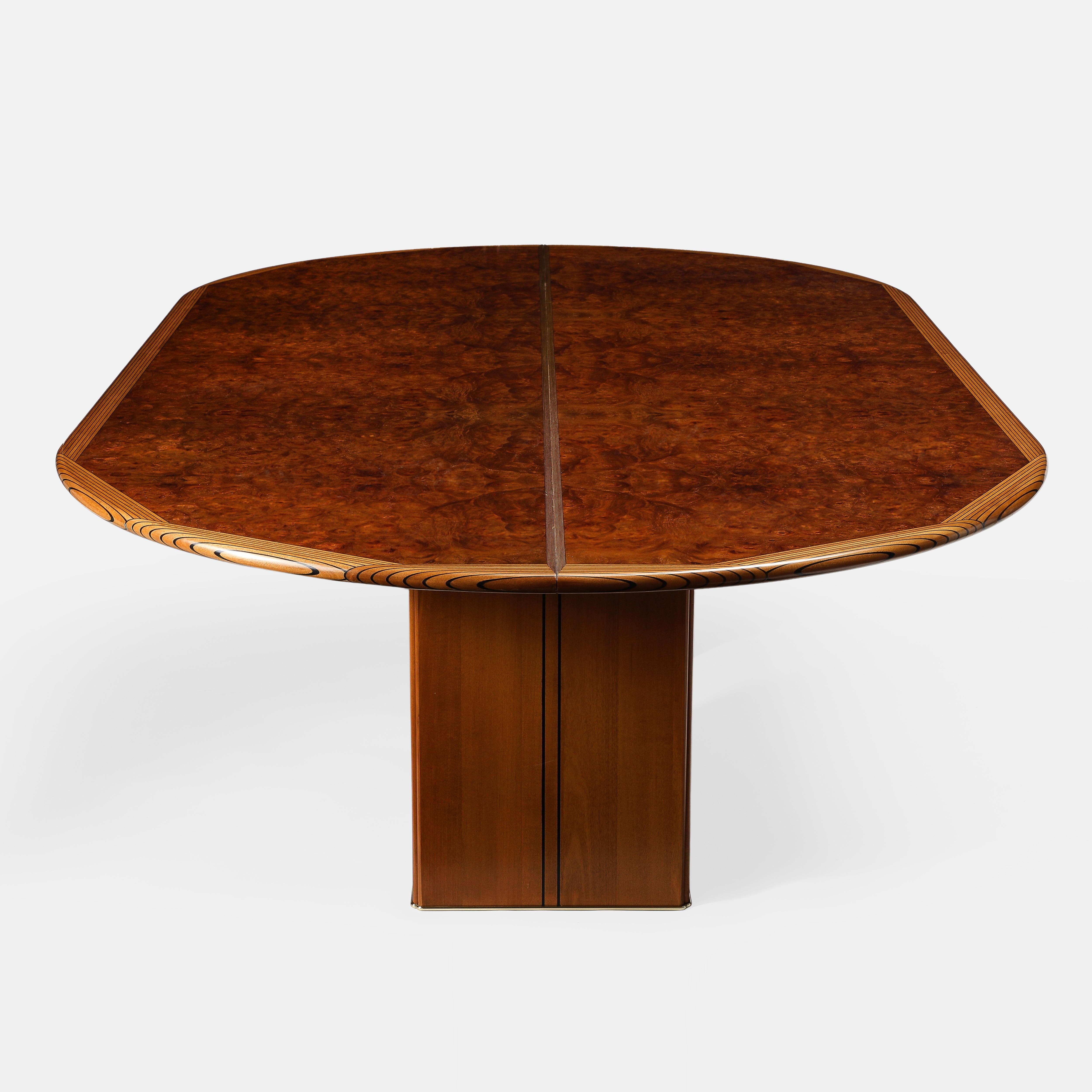Mid-Century Modern Afra & Tobia Scarpa pour Maxalto Africa Table de salle à manger ovale en loupe et noyer 1970 en vente