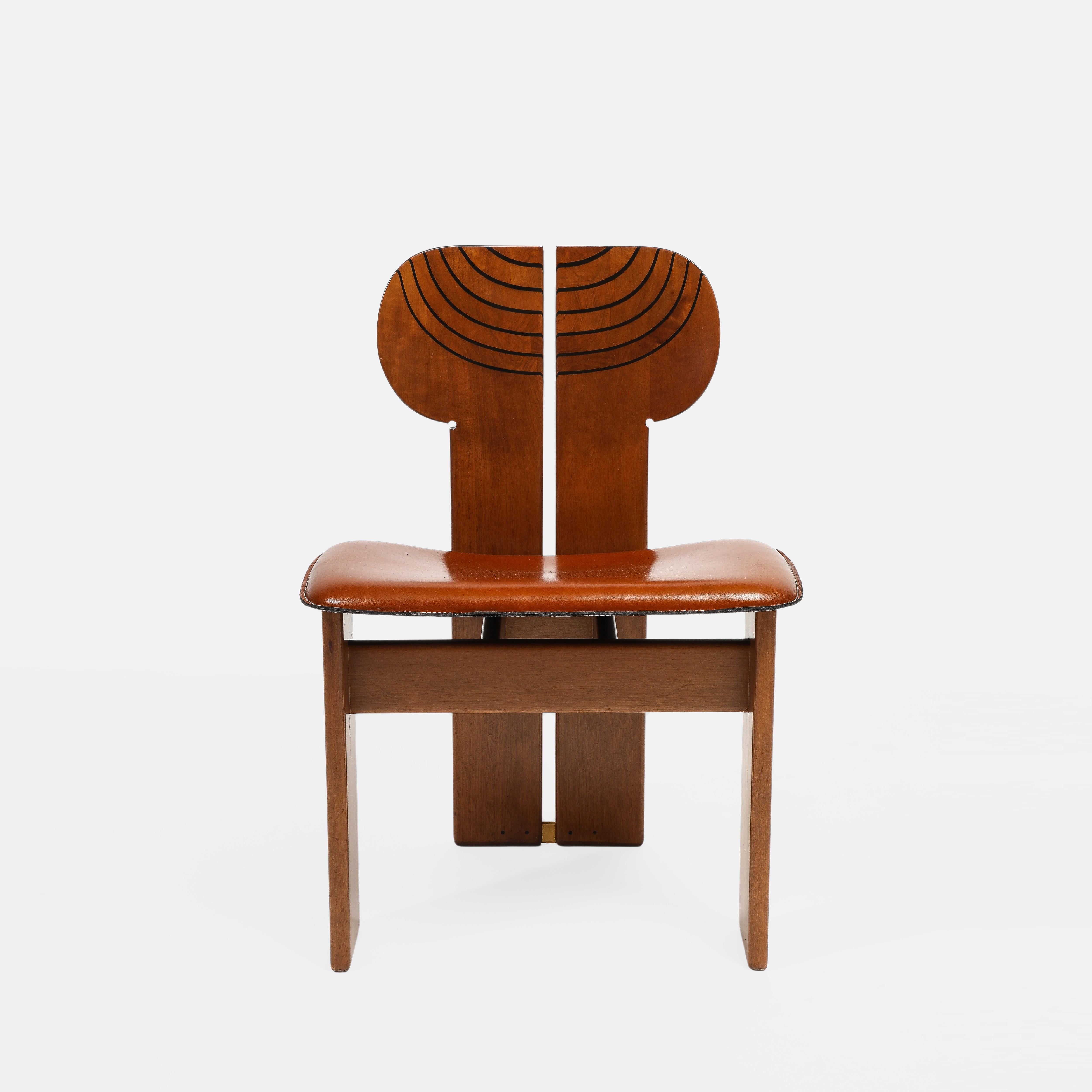 Ottone Afra & Tobia Scarpa per Maxalto Set di dodici sedie da pranzo in noce d'Africa 1975 in vendita