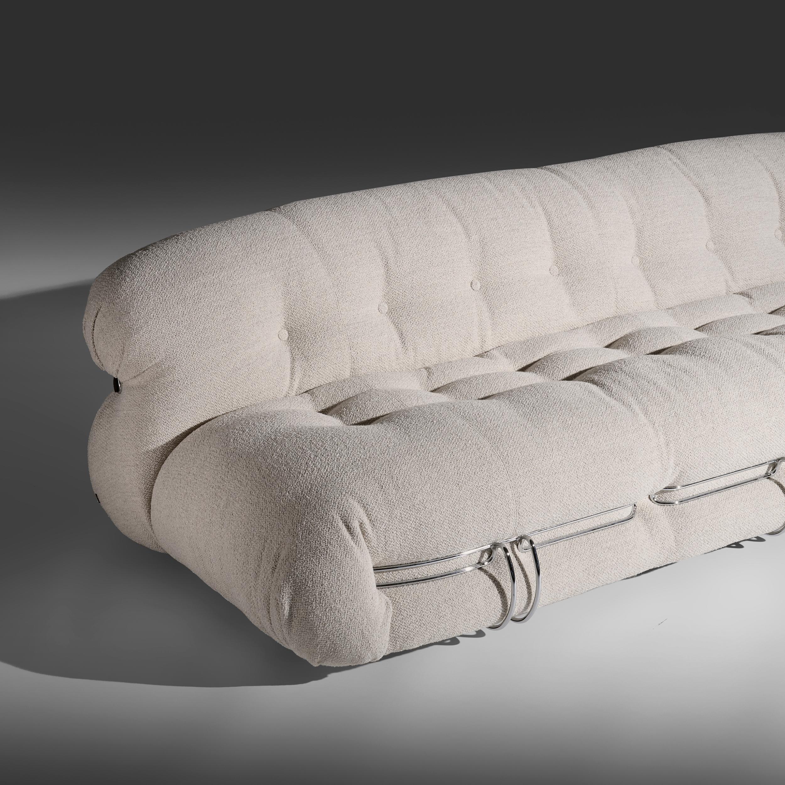 XXI secolo e contemporaneo Divano Soriana a 4 posti di grandi dimensioni di Afra & Tobia Scarpa con pouf per Cassina. in vendita