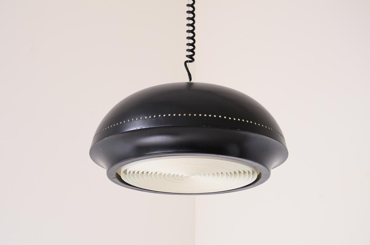 Afra & Tobia Scarpa  Lampada a sospensione in metallo laccato nero In condizioni ottime in vendita a Milano, IT