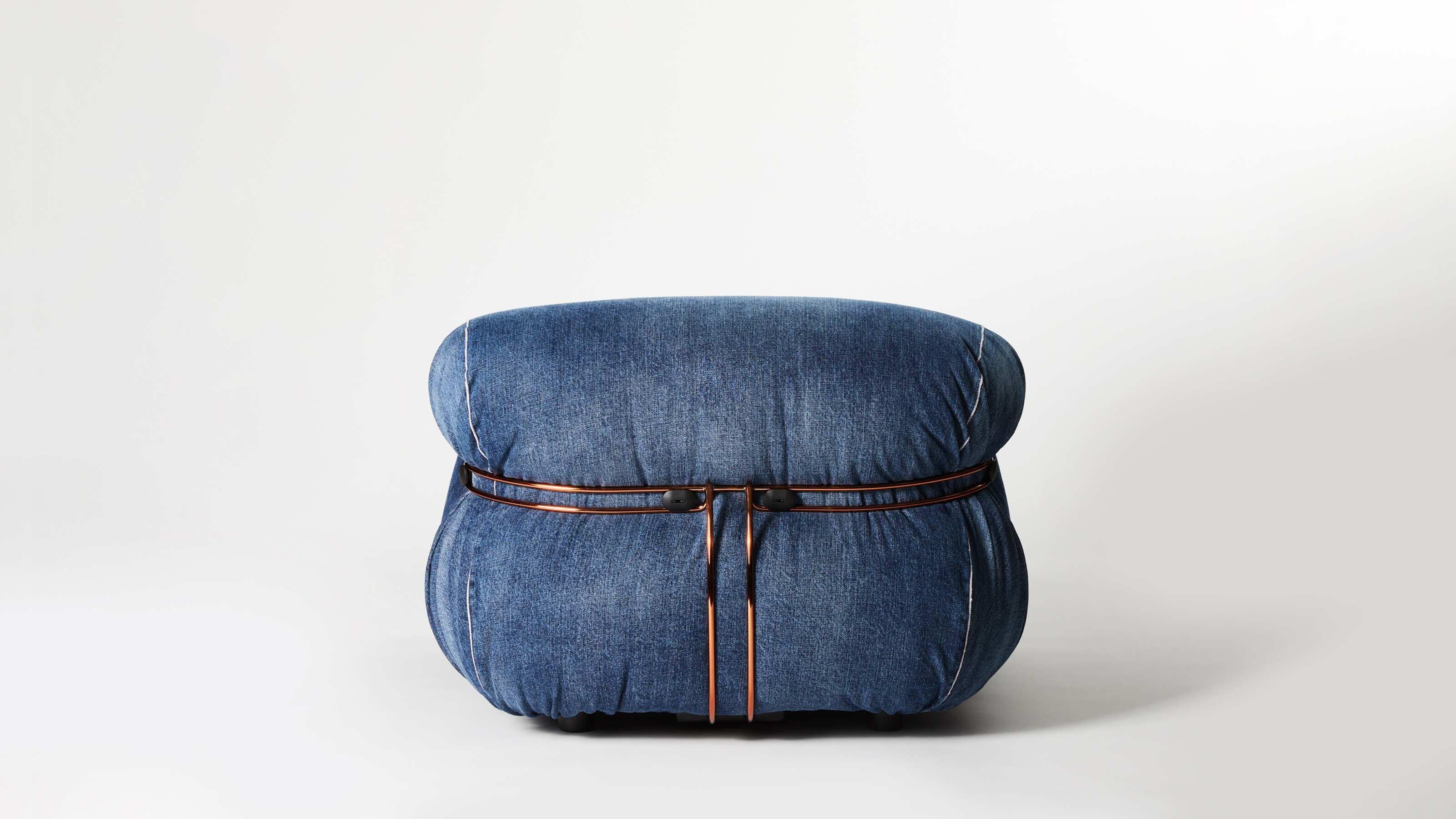 Afra And Tobia Scarpa Soriana Denim Crafted Armchair For Cassina In New Condition For Sale In Barcelona, Barcelona