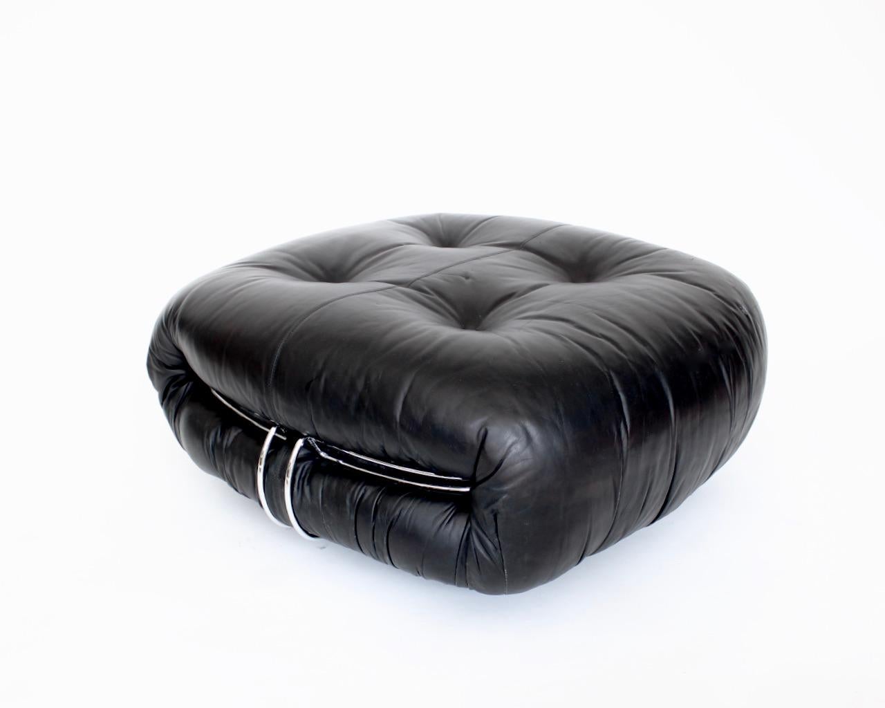 Afra and Tobia Scarpa Soriana Leather Ottoman for Cassina For Sale 1