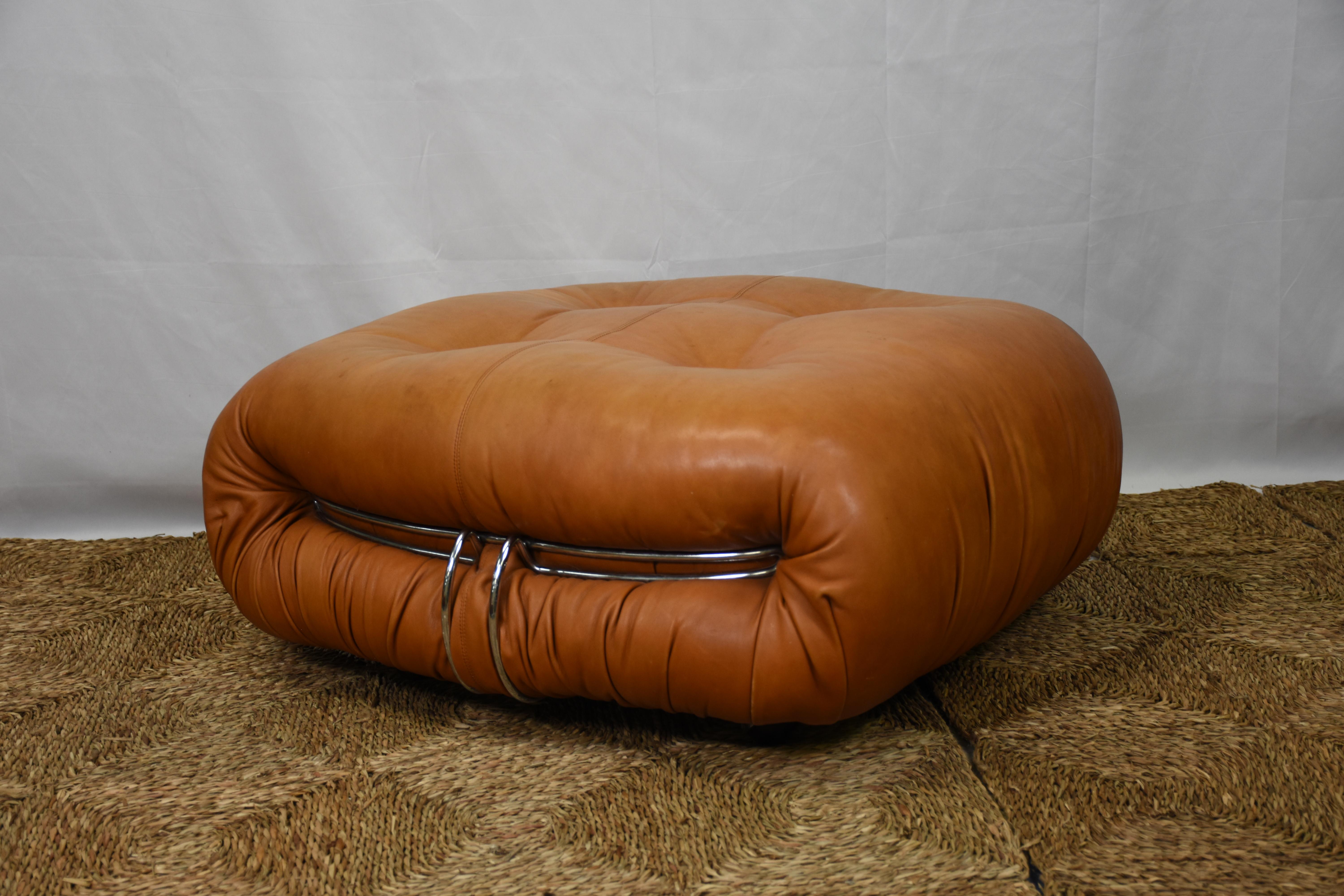 Afra and Tobia Scarpa Soriana Lounge Chair and Ottoman In Good Condition For Sale In New York, NY