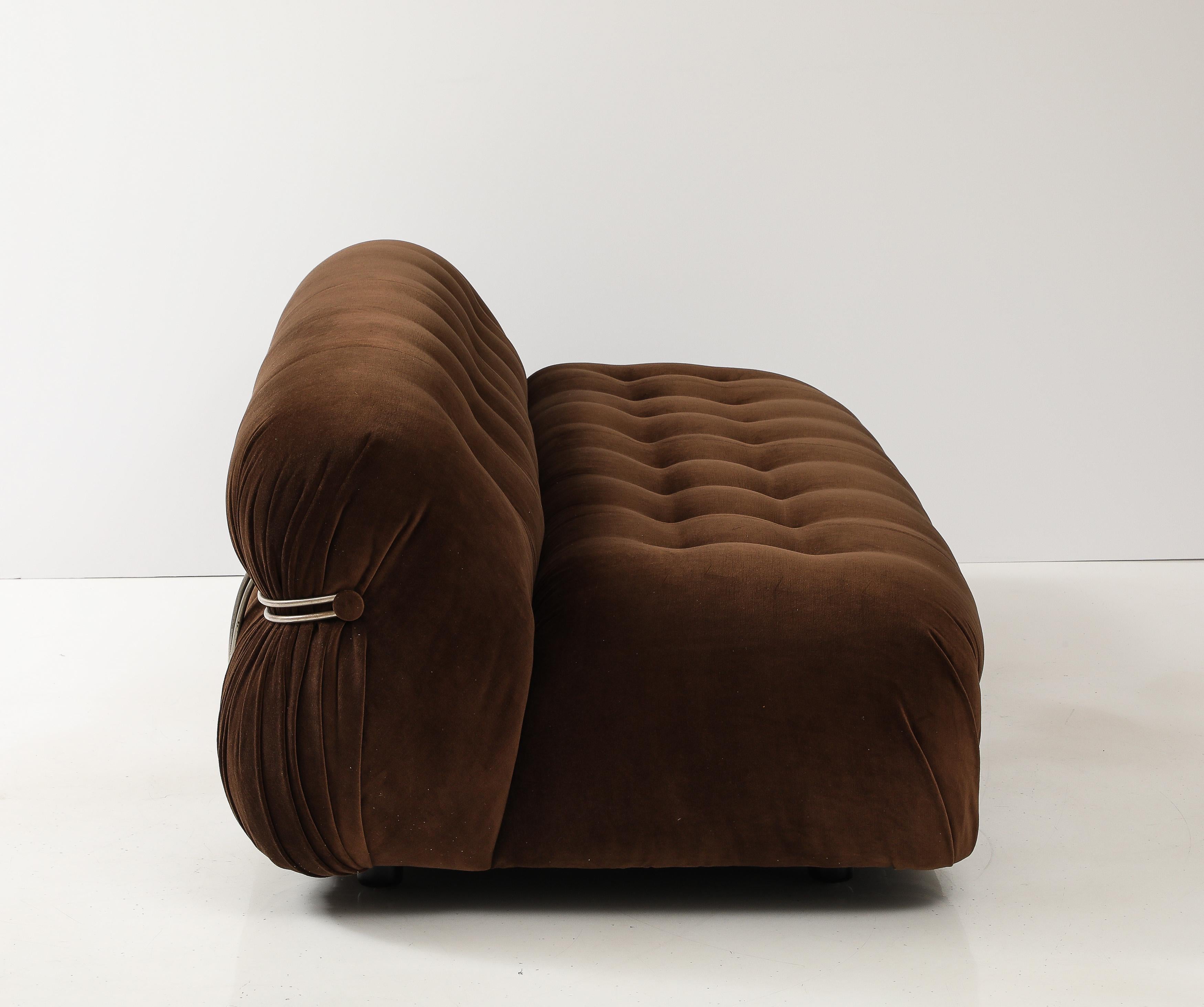 Afra und Tobia Scarpa 'Soriana' Dreisitziges Sofa für Cassina, Italien, 1969 im Angebot 5