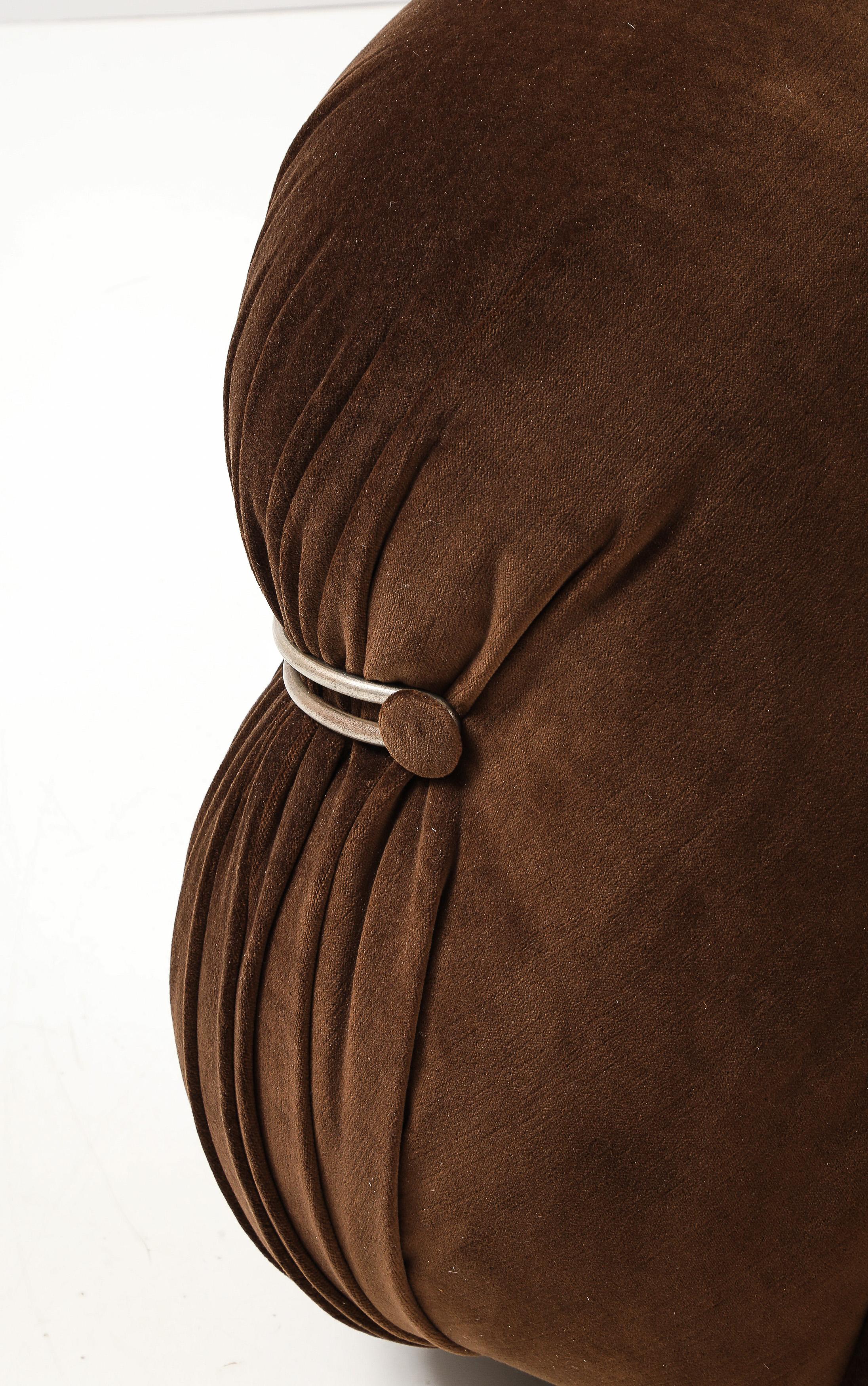 Afra und Tobia Scarpa 'Soriana' Dreisitziges Sofa für Cassina, Italien, 1969 im Angebot 6