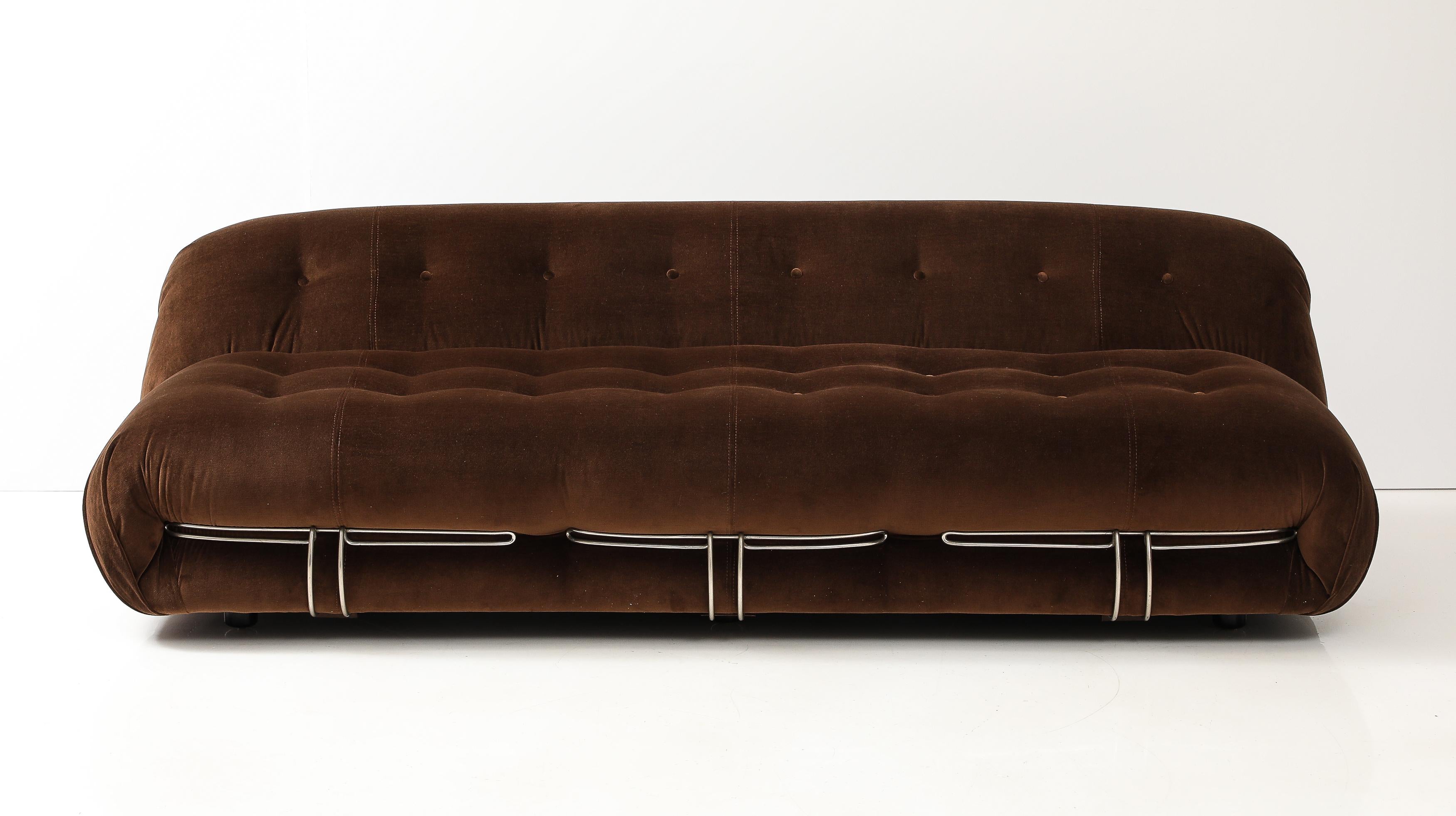 Afra & Tobia Scarpa 'Soriana' Sofa für Cassina, Italien, 1969

Das revolutionäre und einzigartige Dreisitzsofa Soriana