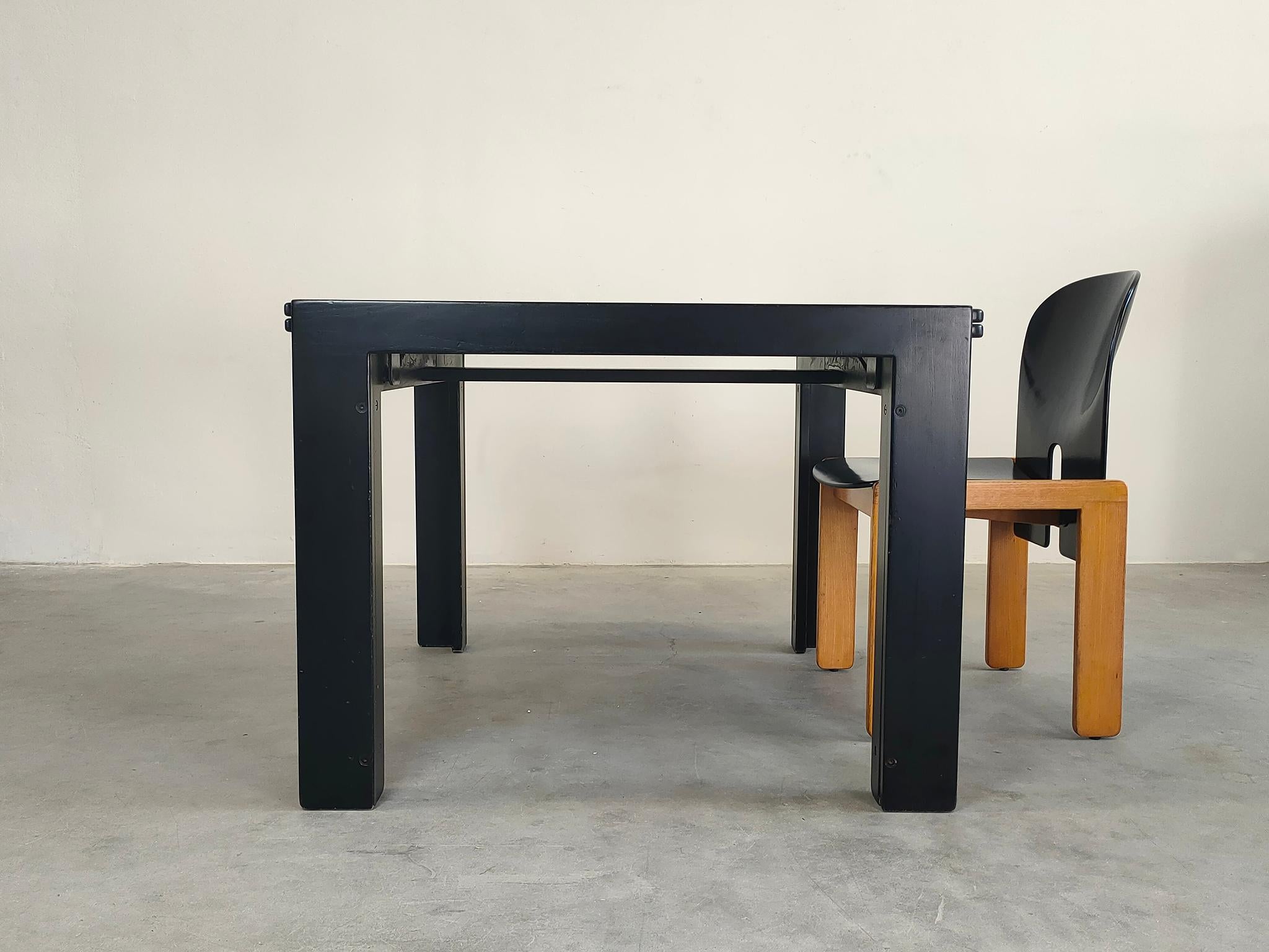 Italian Afra & Tobia Scarpa 778 Extensible Table in Black Ashwood by Cassina 1960s For Sale