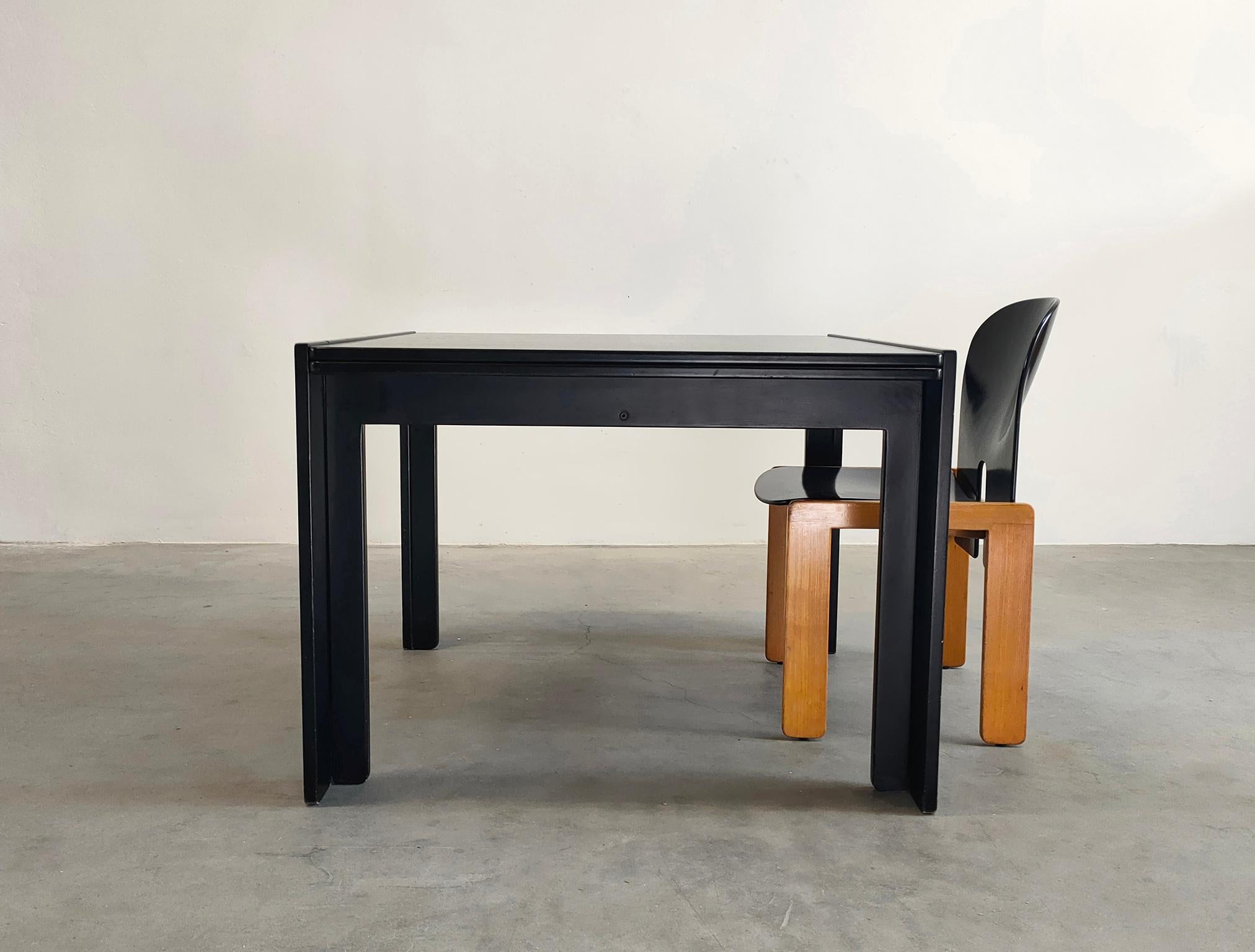 Lacquered Afra & Tobia Scarpa 778 Extensible Table in Black Ashwood by Cassina 1960s
