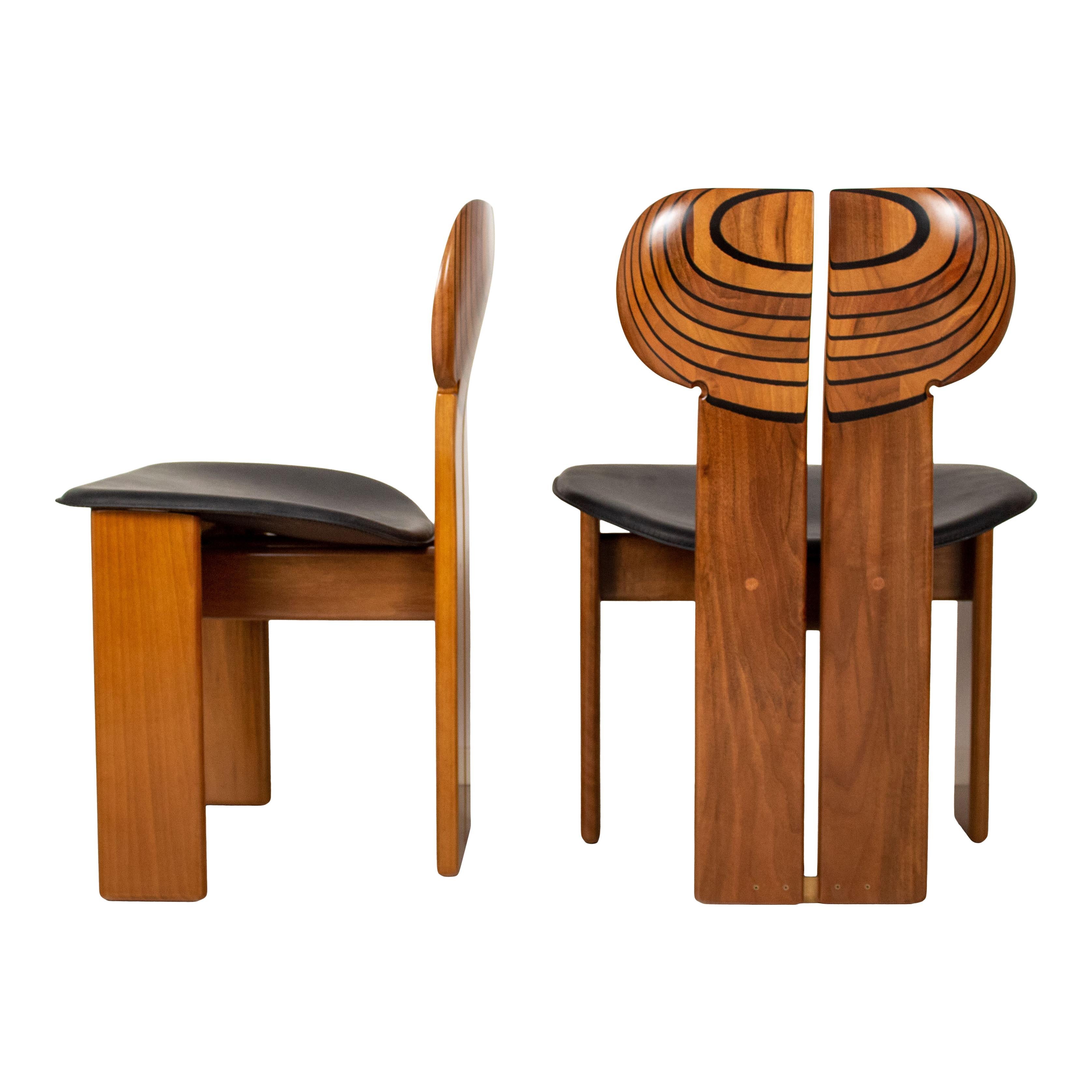 Afra and Tobia Scarpa Walnut Africa Dining Chair for Maxalto, 1976, Set of 4 For Sale 4
