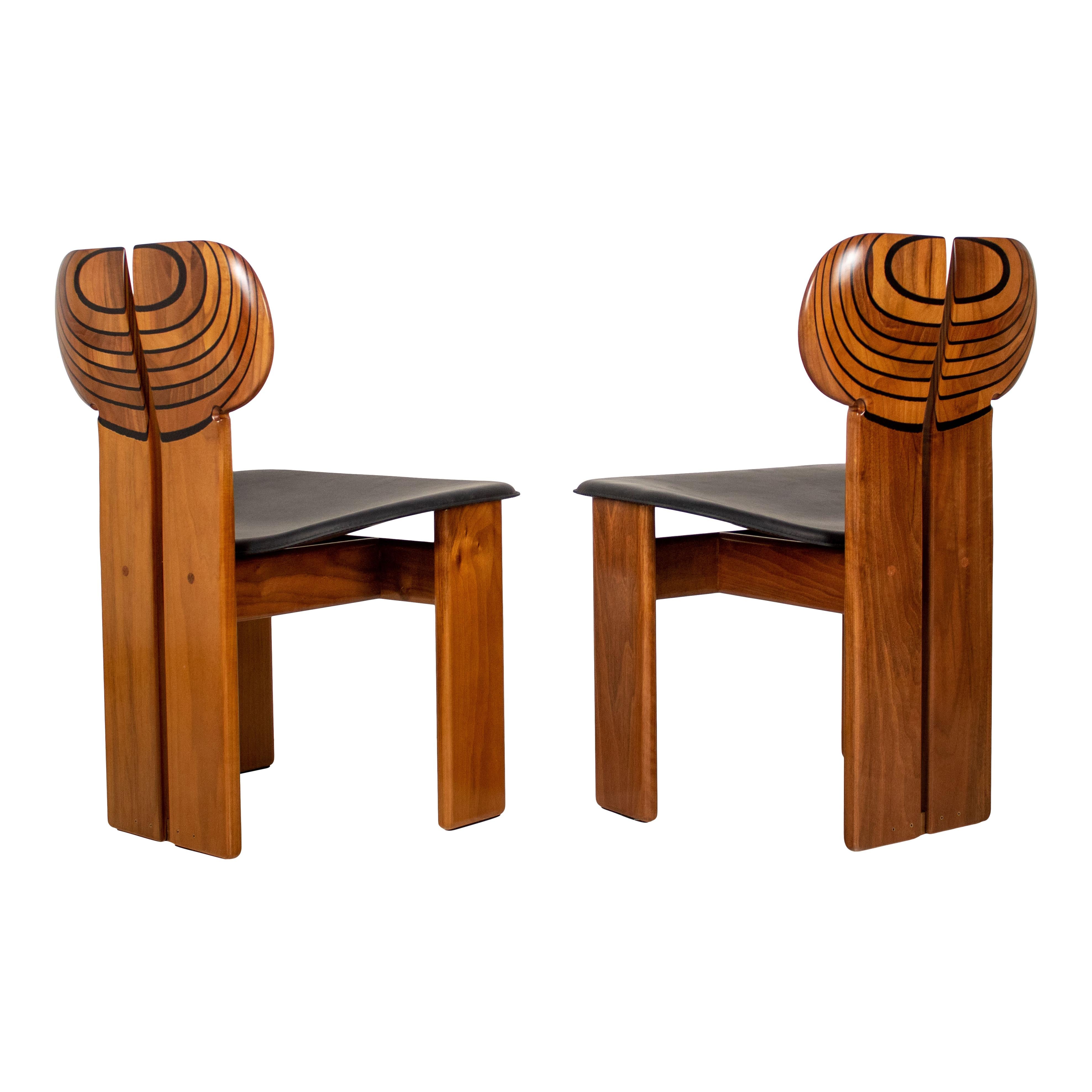 Afra and Tobia Scarpa Walnut Africa Dining Chair for Maxalto, 1976, Set of 4 For Sale 5