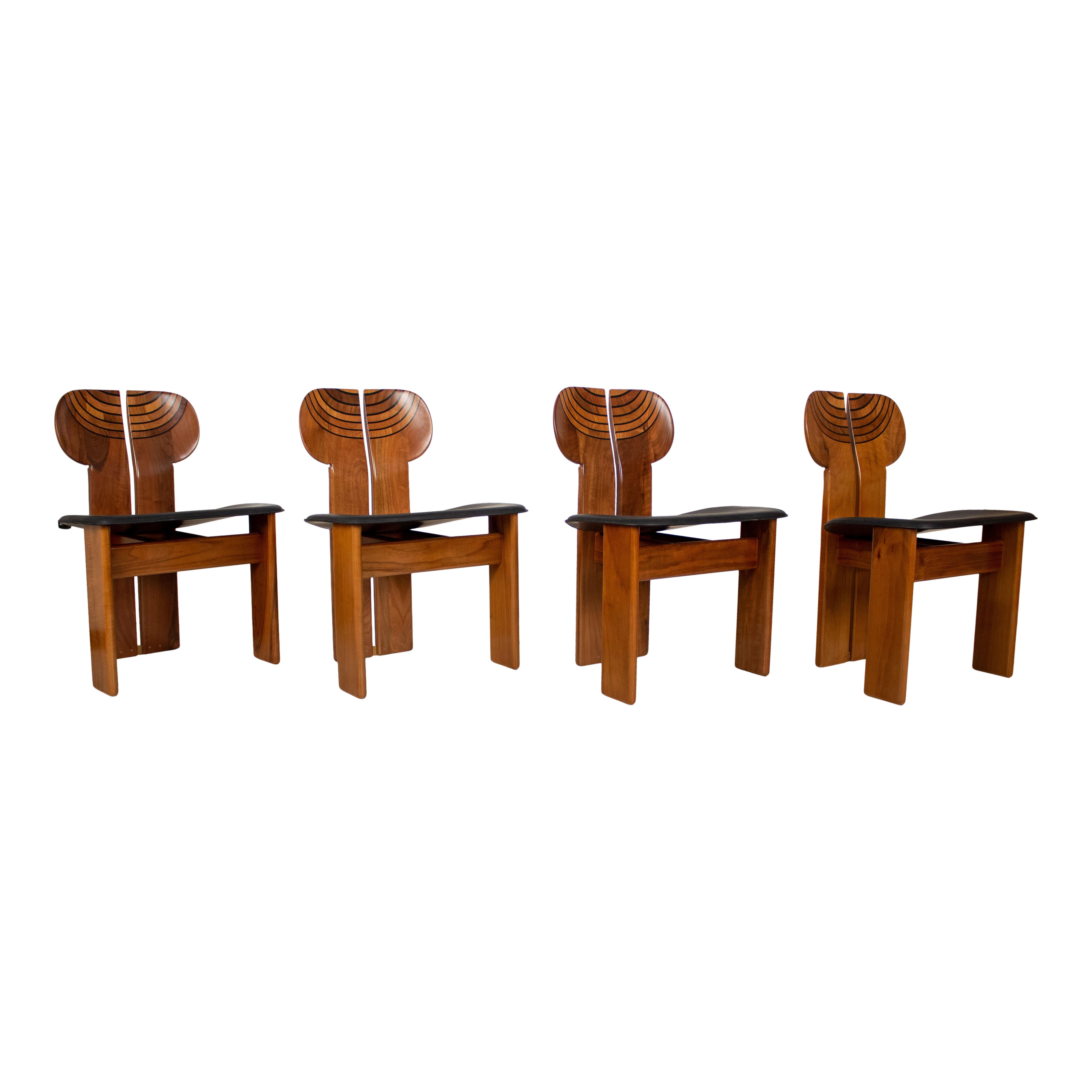 Late 20th Century Afra and Tobia Scarpa Walnut Africa Dining Chair for Maxalto, 1976, Set of 4 For Sale