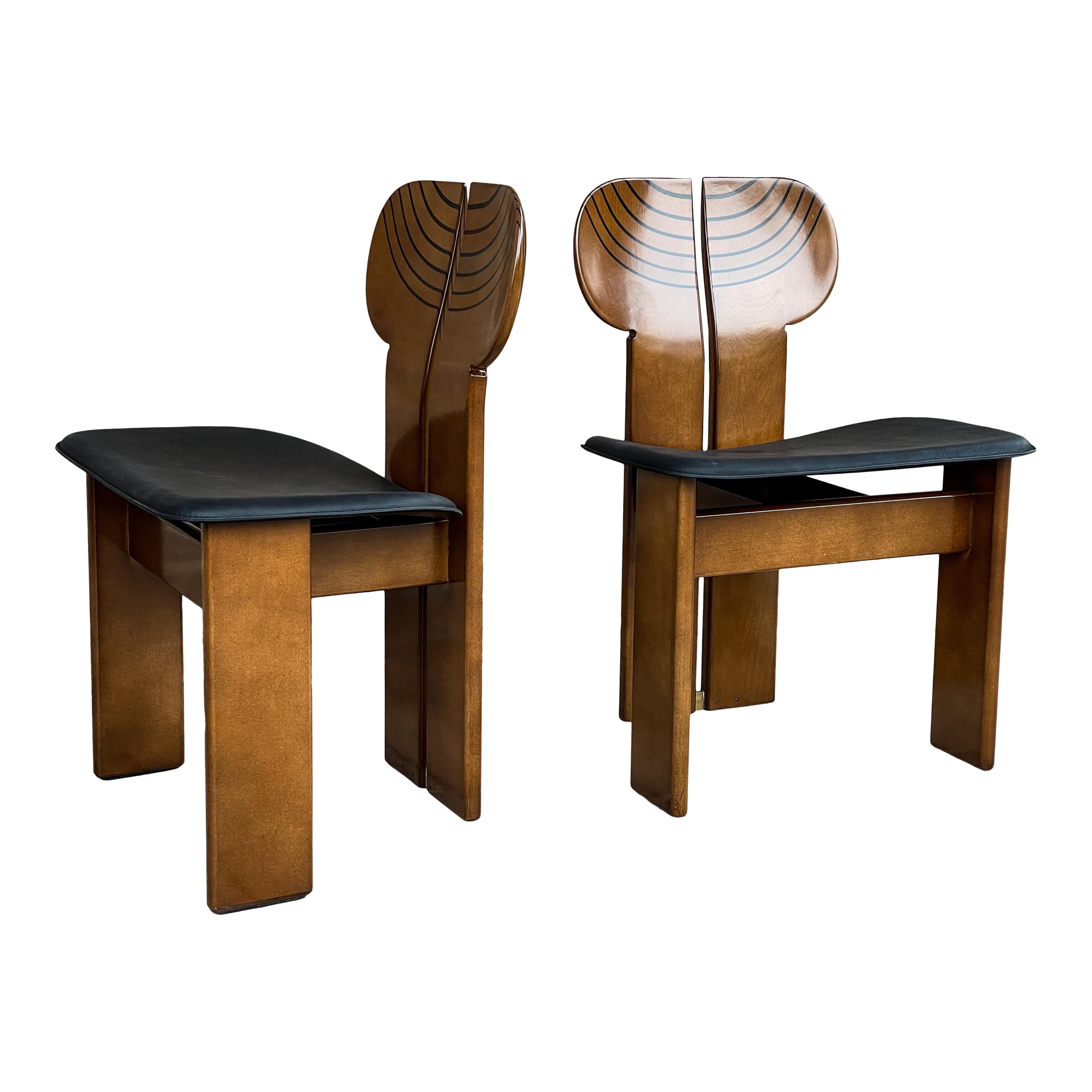 Afra and Tobia Scarpa Walnut Africa Dining Chair for Maxalto, 1976, Set of 6 In Good Condition For Sale In Vicenza, IT