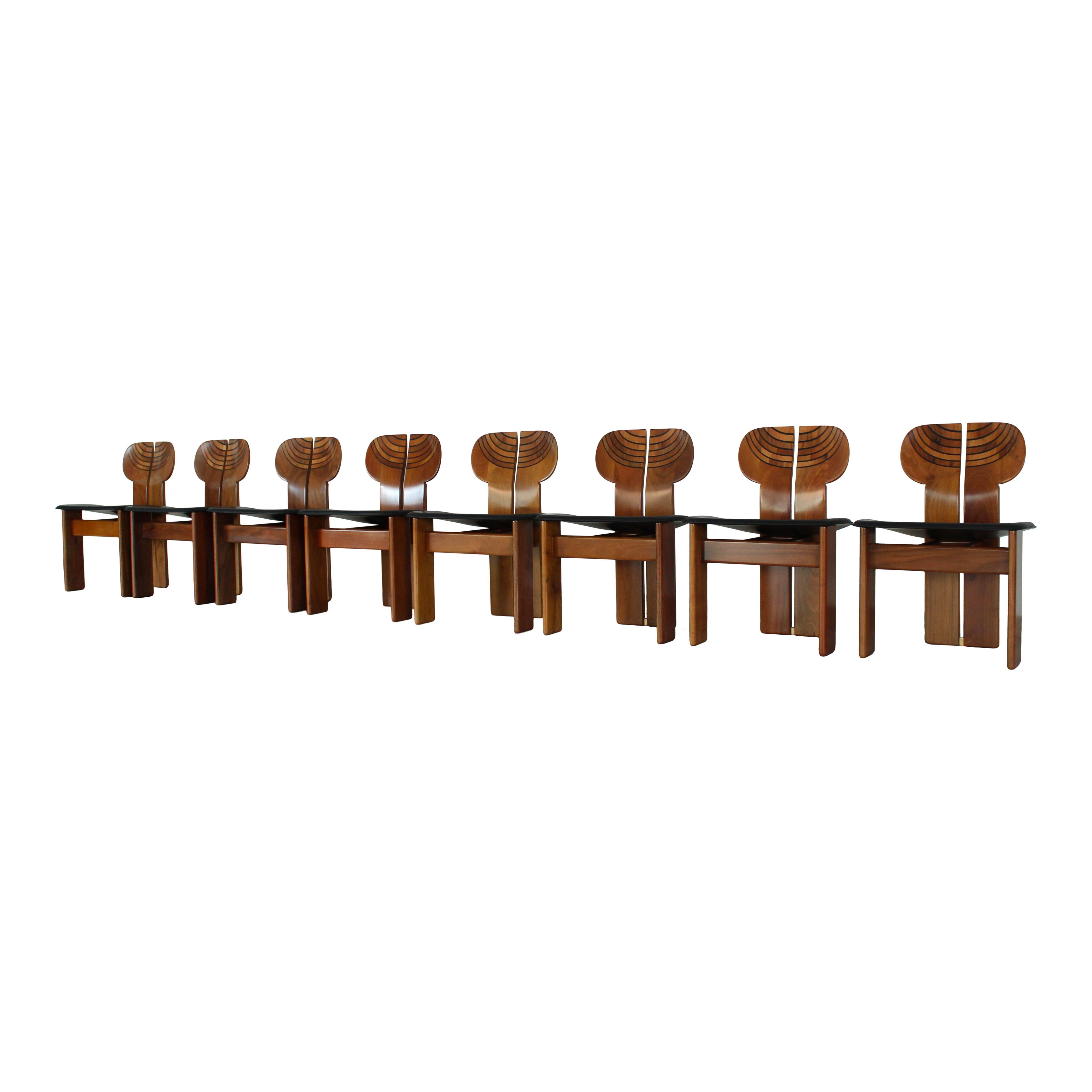 Afra and Tobia Scarpa Walnut Africa Dining Chair for Maxalto, 1976, Set of 8 In Good Condition For Sale In Vicenza, IT