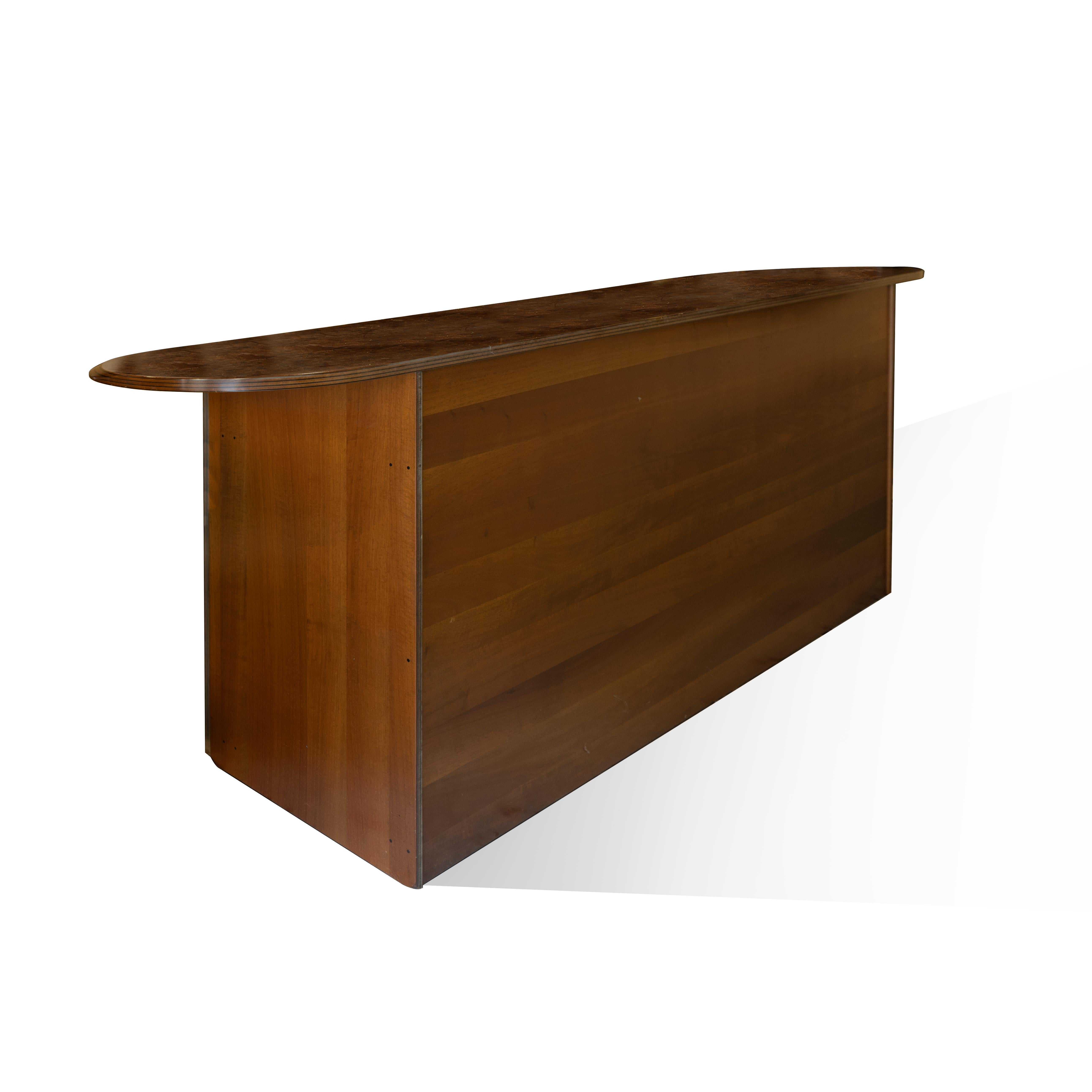 Afra e Tobia Scarpa Africa Serie Artona Maxalto Leather and wood Sideboard In Good Condition In Lucca, IT