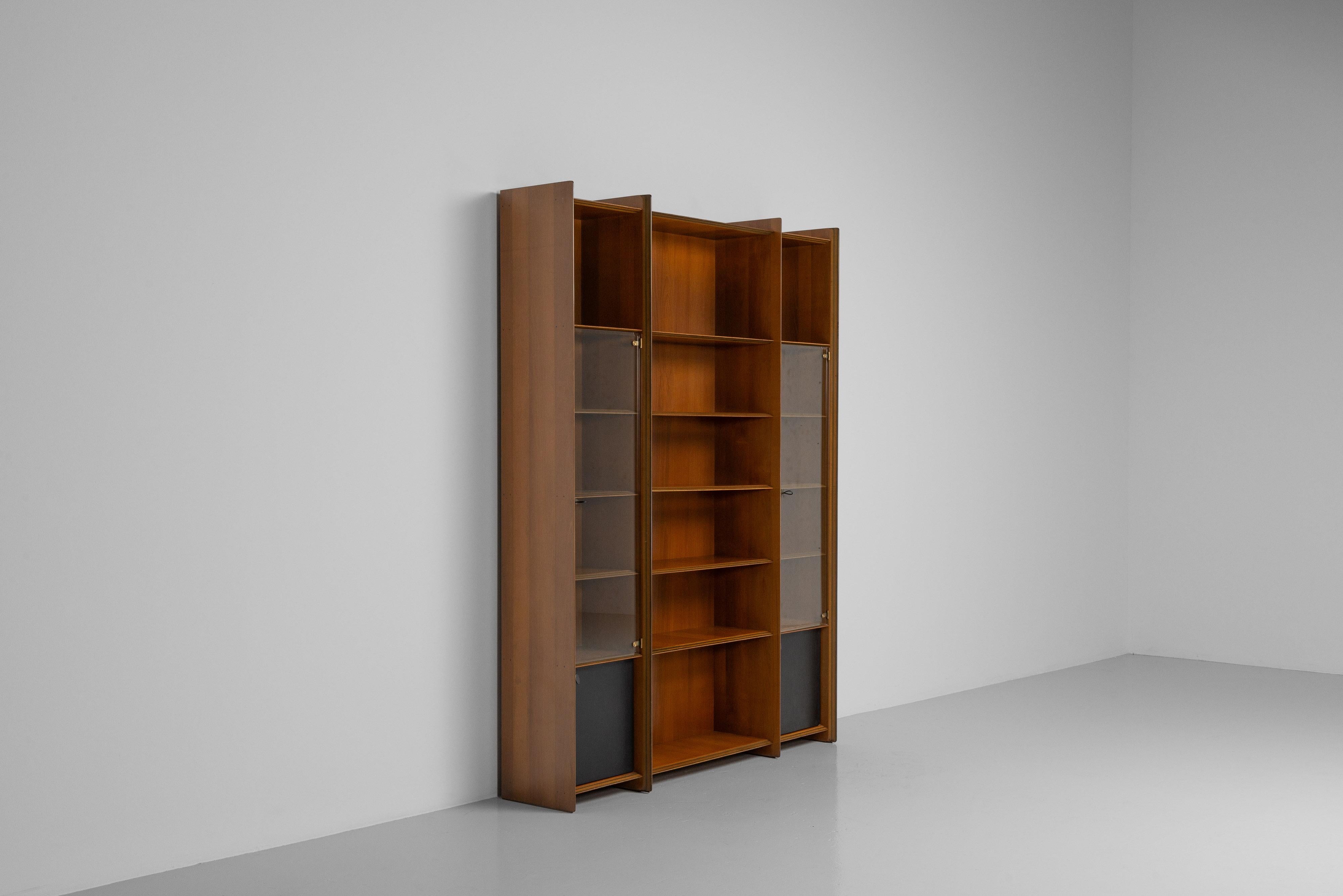 Afra e Tobia Scarpa Artona bookcase Italy 1975 In Good Condition For Sale In Roosendaal, Noord Brabant