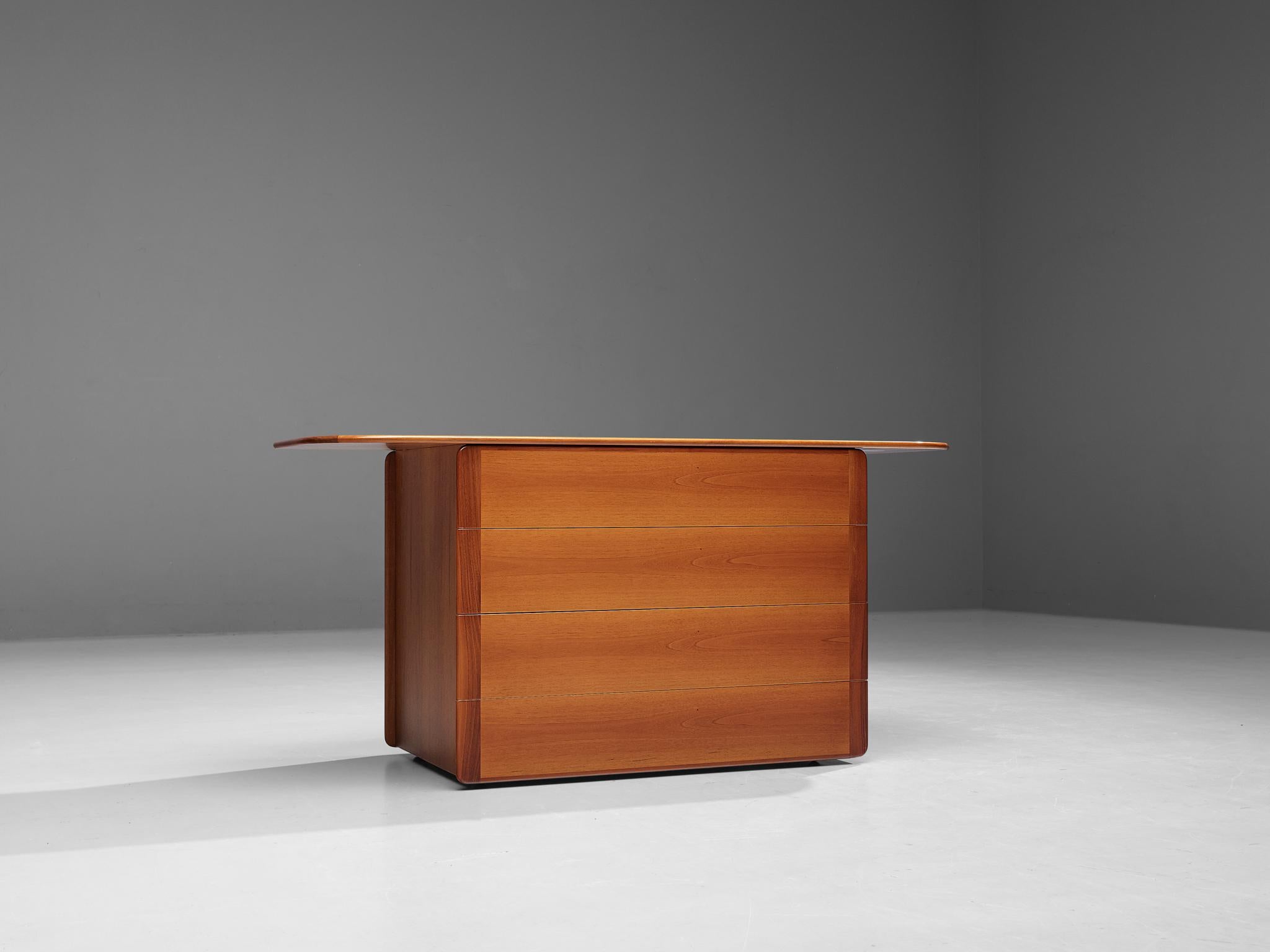 Afra e Tobia Scarpa for Molteni, cabinet model ‘Mid’, walnut, wood, Italy, 1980.

This well-designed chest of drawers features a modern and clean aesthetics based on a solid construction executed in solely honest, wooden materials. The designer duo