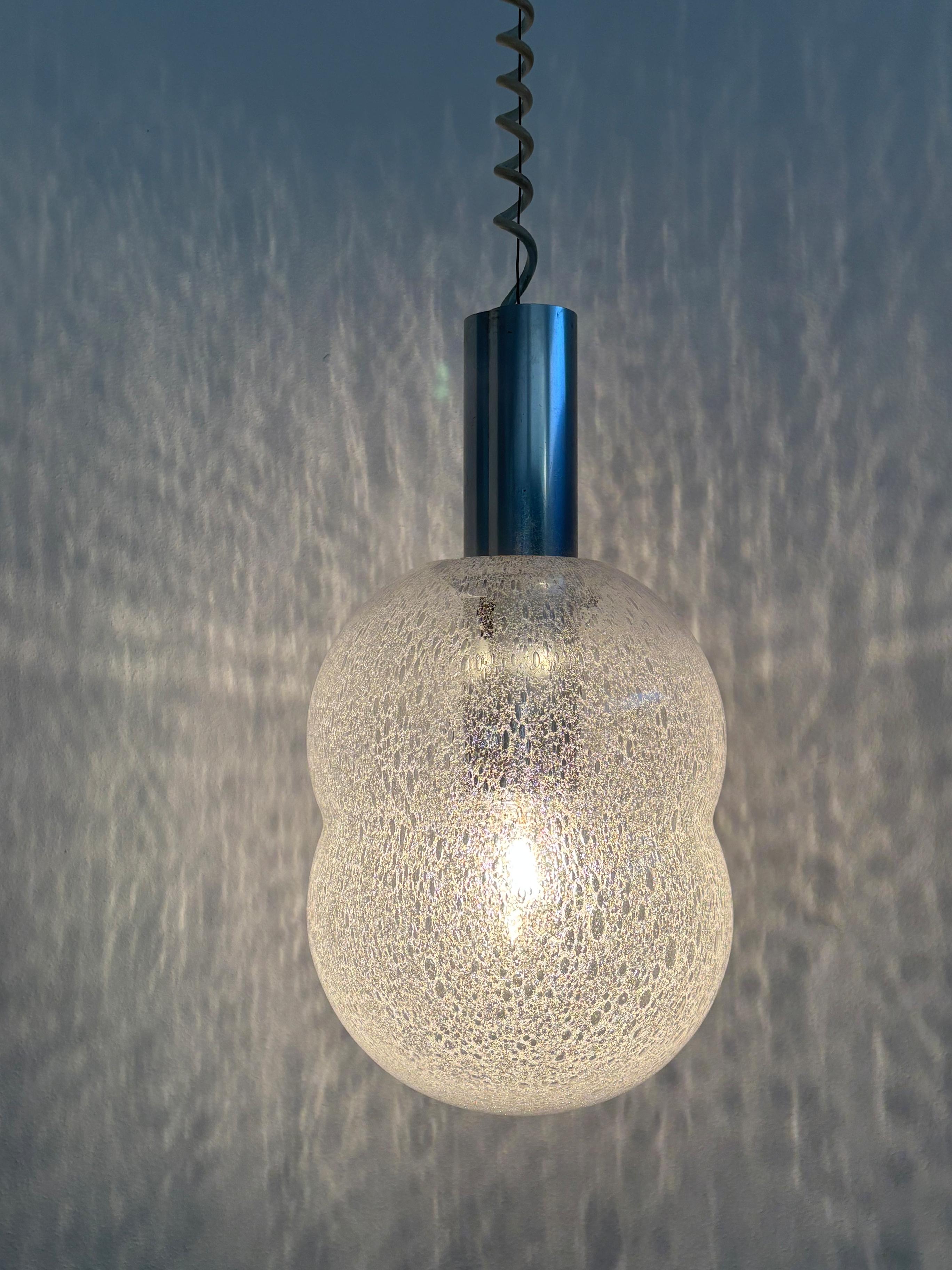 Lampada a sospensione di design italiano della metà del secolo scorso, modello 