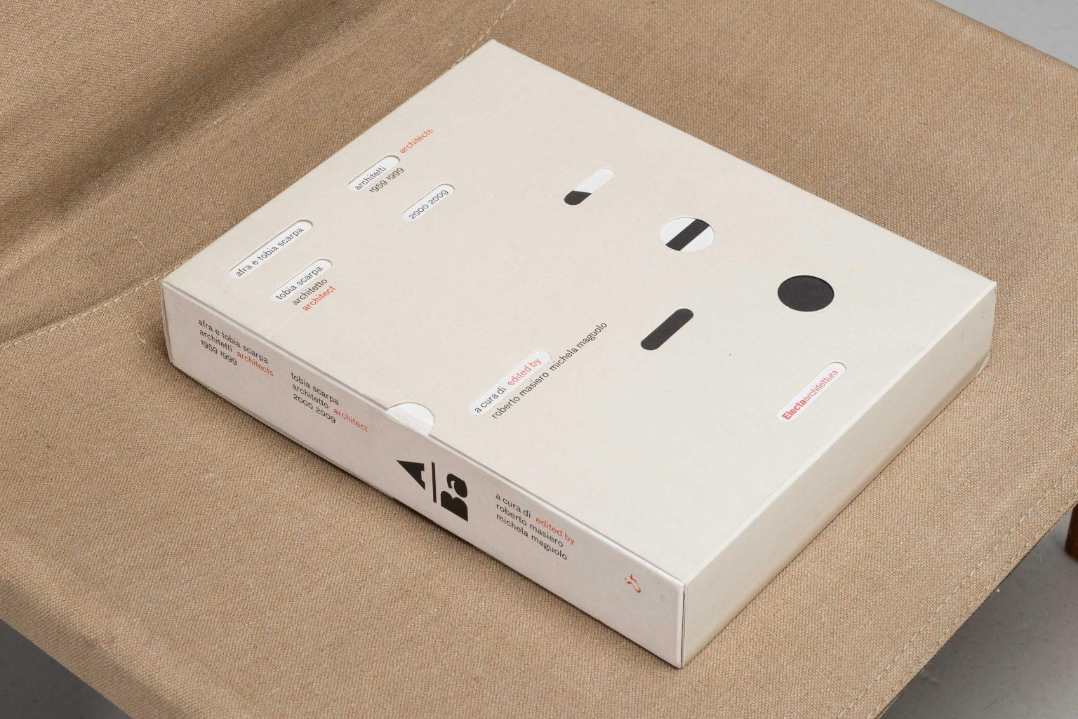 Afra e Tobia Scarpa Mönchsliegestuhl Molteni Italien 1974 im Angebot 9