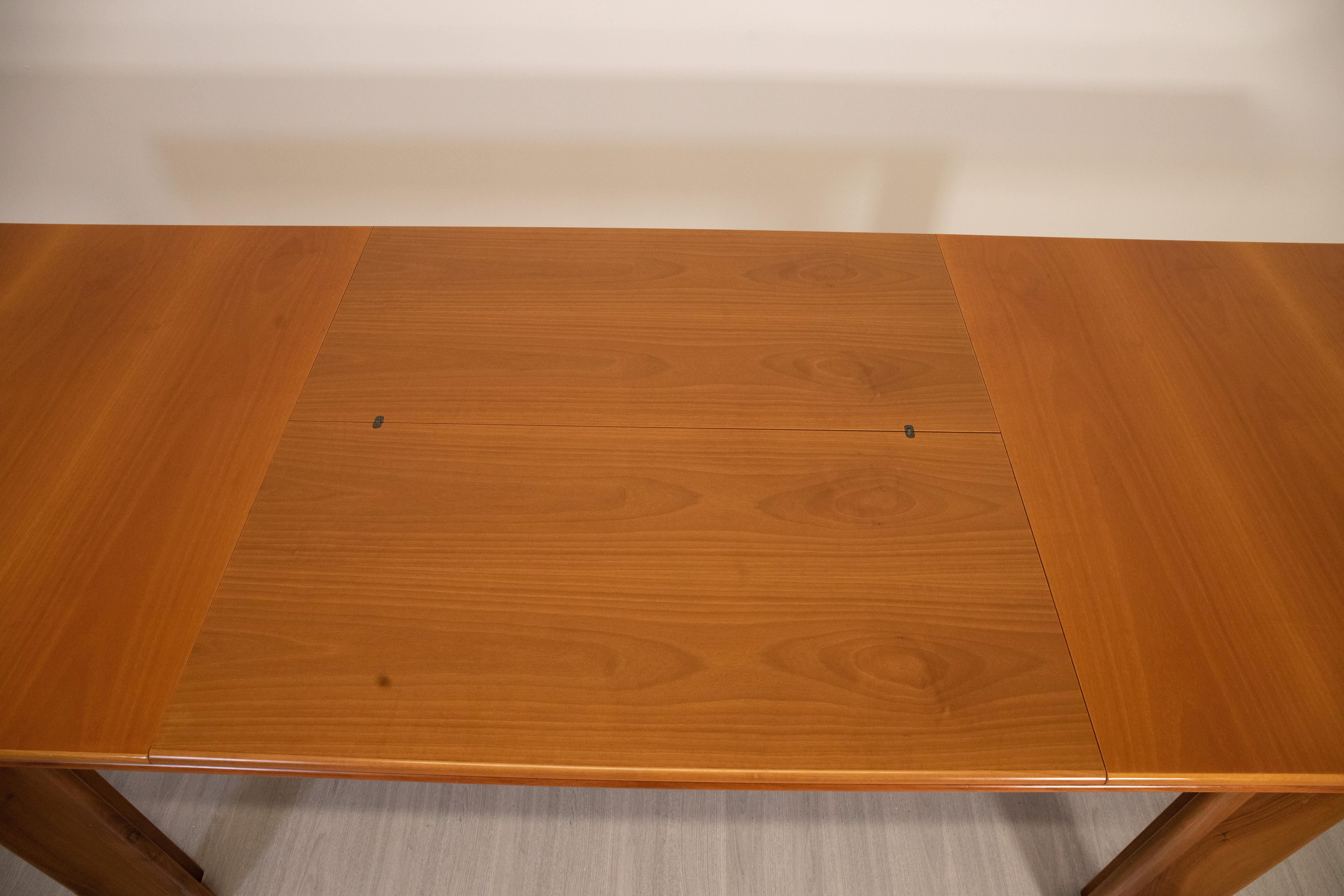 Afra and Tobia Scarpa for Molteni - Table Mod. MOU , 1980 For Sale 3