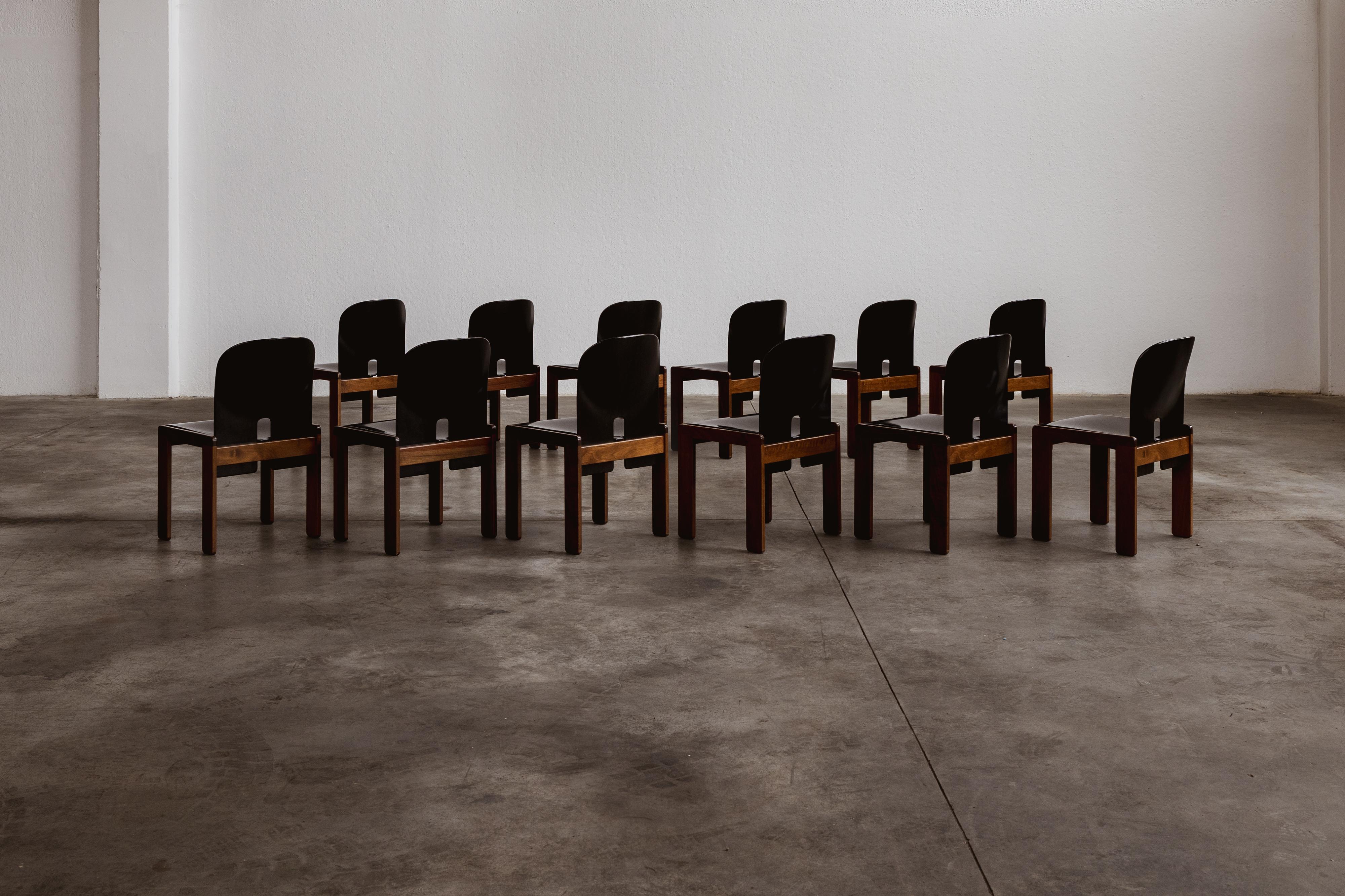 Milieu du XXe siècle Chaises Afra & Tobia Scarpa 
