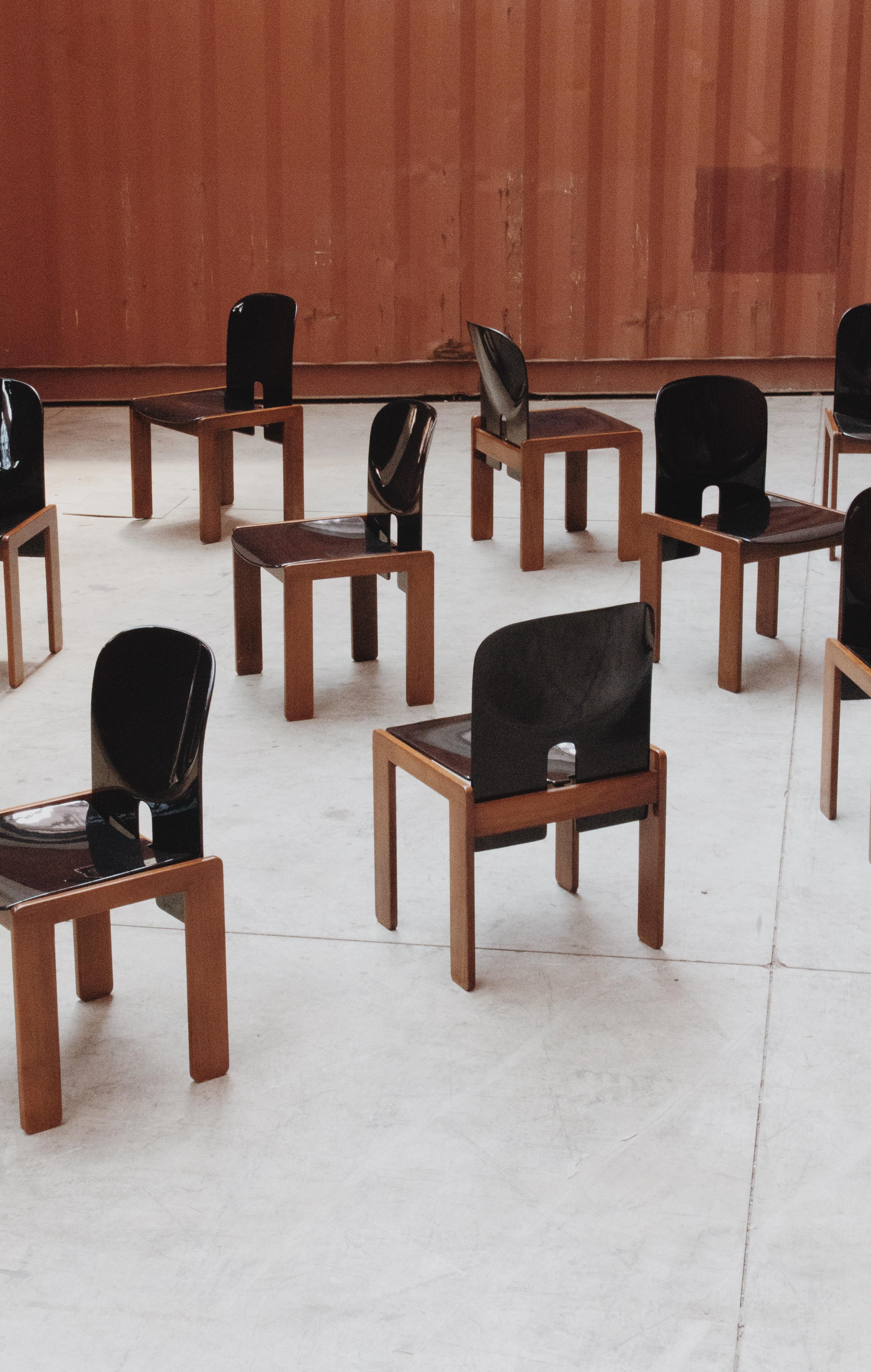 Esszimmerstühle „121“ von Afra & Tobia Scarpa für Cassina, 1965, Satz von 14 Stühlen im Angebot 7