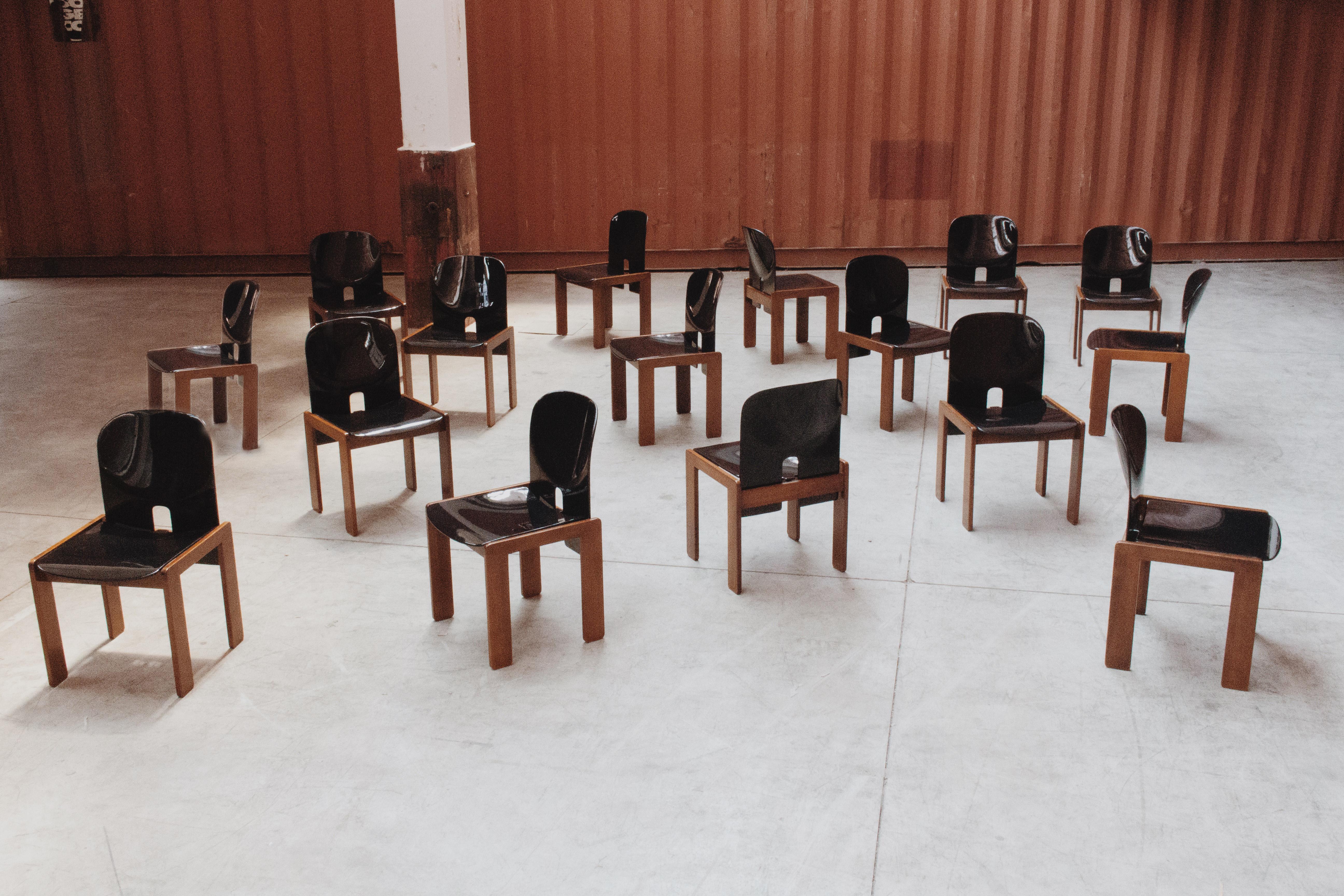 Afra & Tobia Scarpa ensemble de 16 chaises de salle à manger « 121 » pour Cassina, 1965 en vente 7