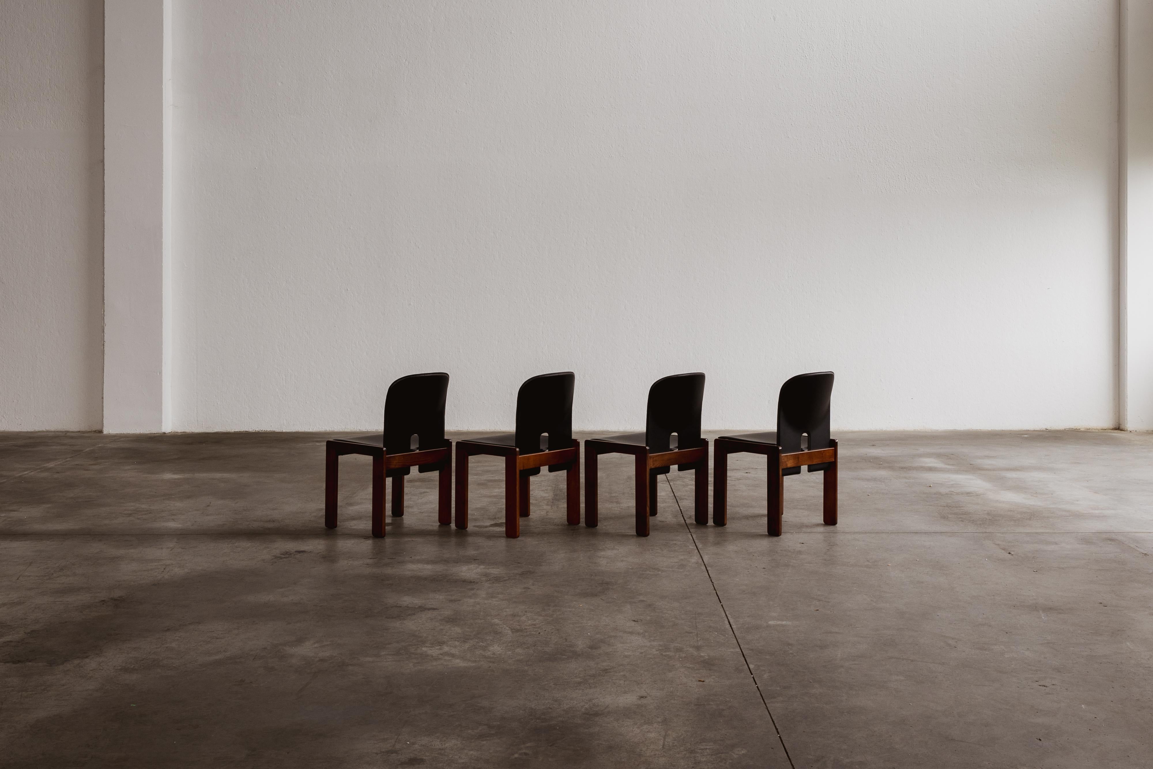 Esszimmerstühle „121“ von Afra & Tobia Scarpa für Cassina, 1965, 4er-Set im Angebot 2
