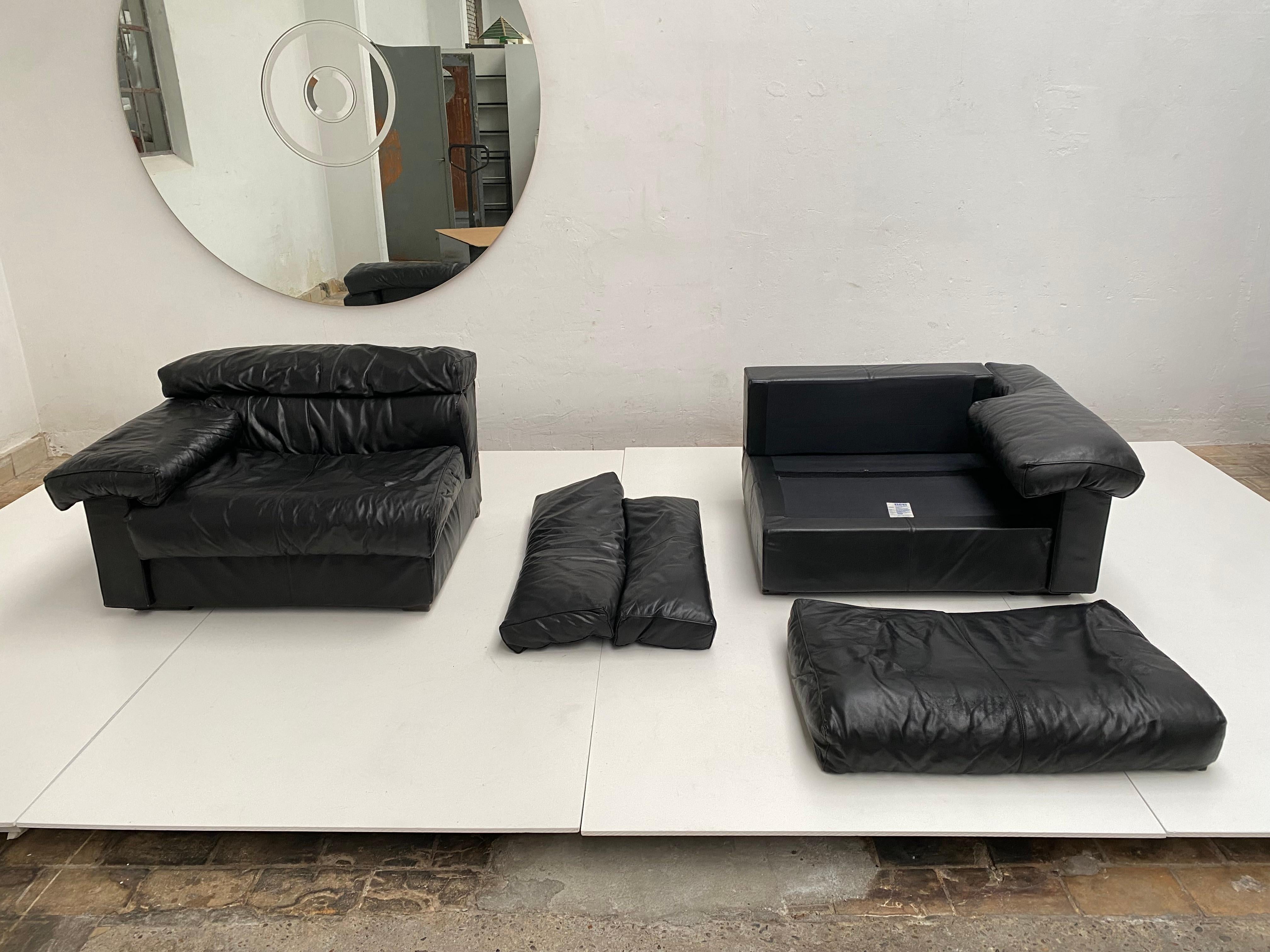 Late 20th Century Afra & Tobia Scarpa 2 Seater 'Erasmo' Black Leather Sofa + Table B&B Italia 1973 For Sale