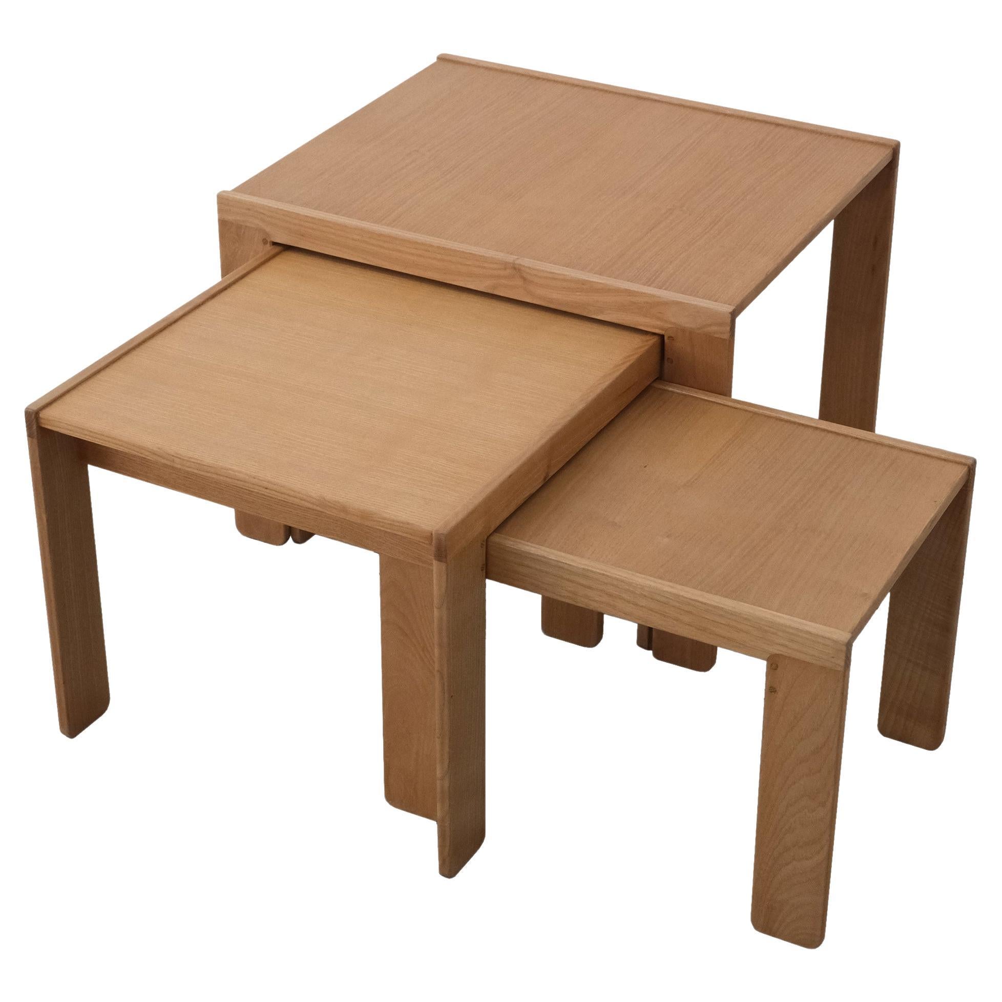 Can I stack nesting tables?