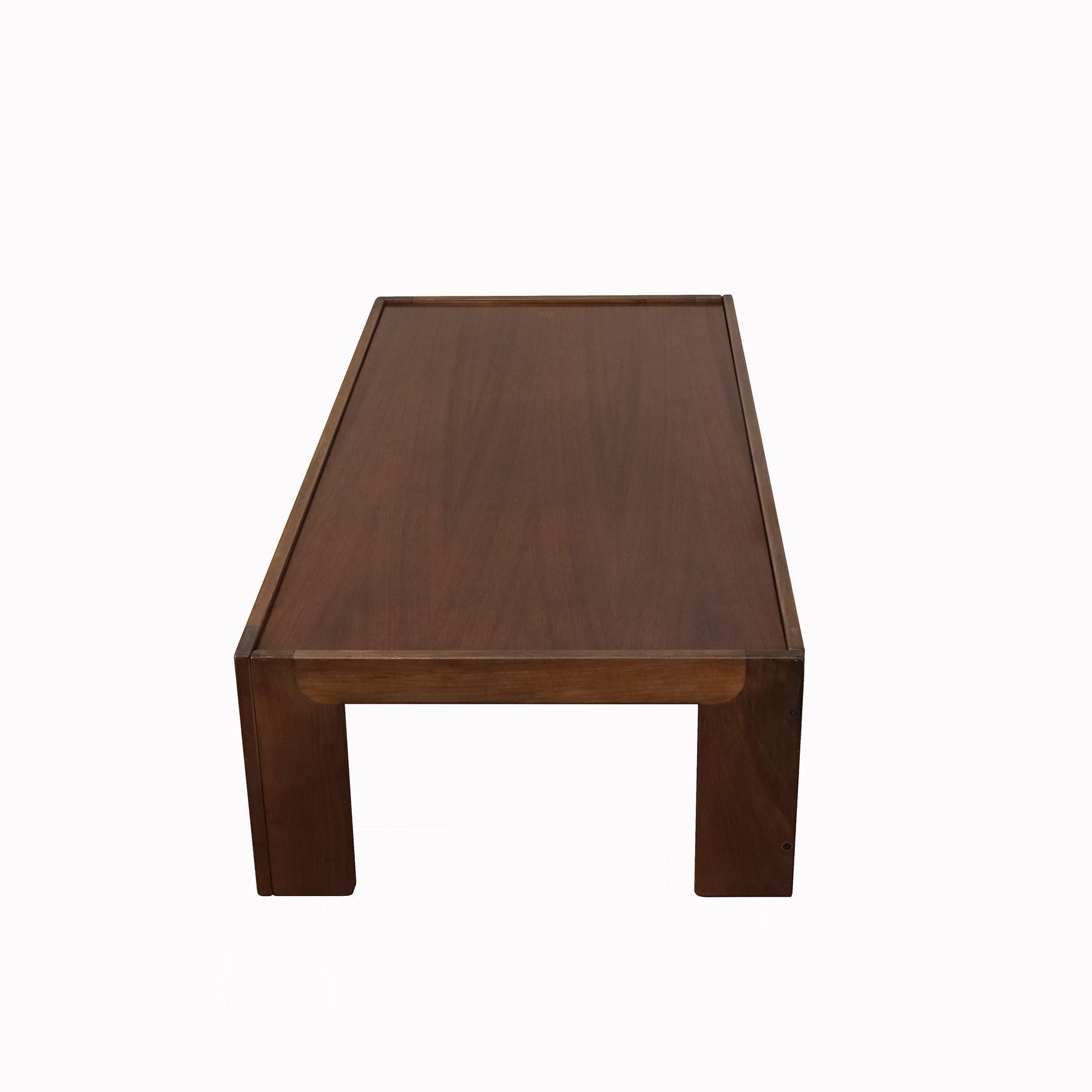 Modern Afra & Tobia Scarpa, A Low Table, Model 771, Cassina, 1960s