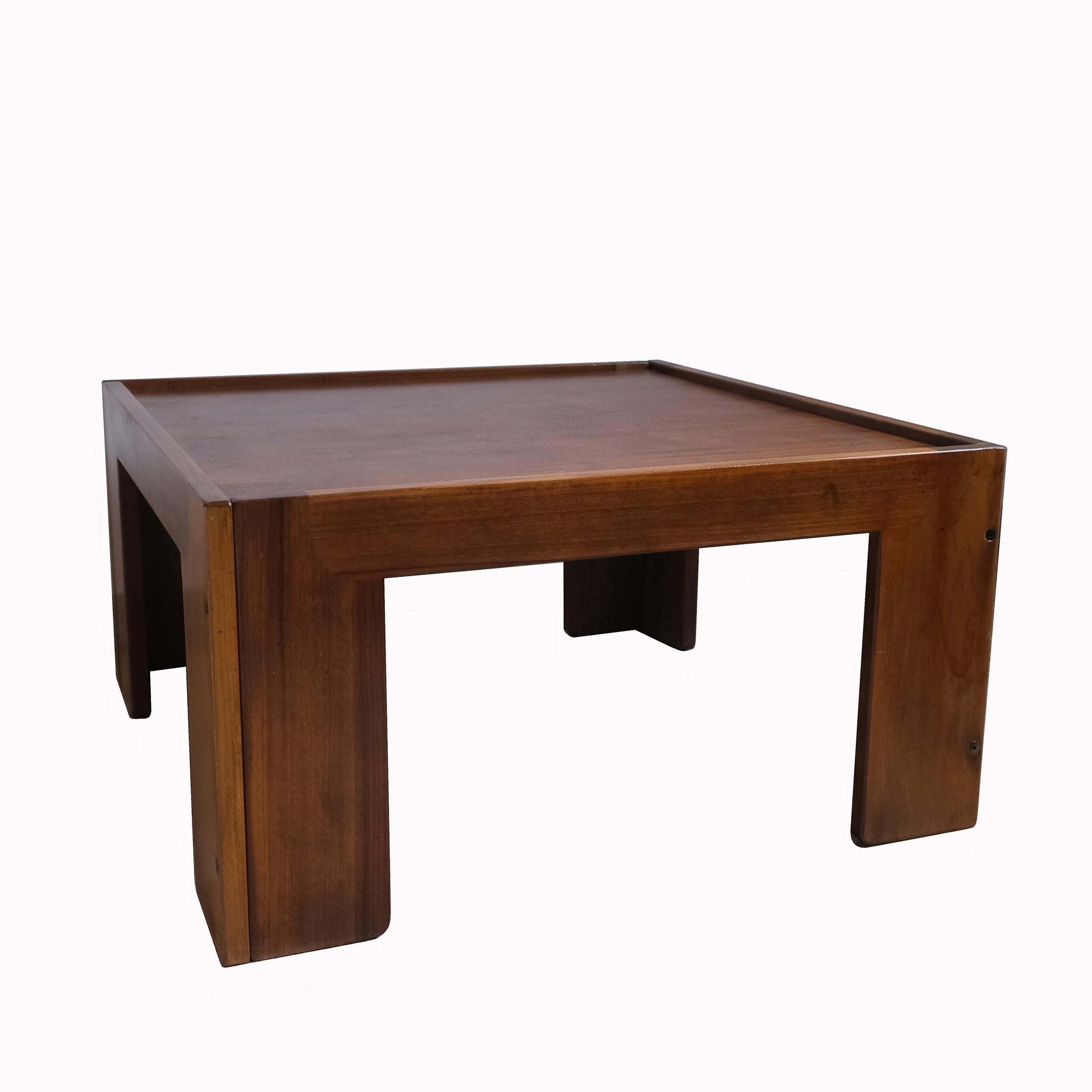 Italian Afra & Tobia Scarpa, A Low Table, Model 771, Cassina, 1960s For Sale