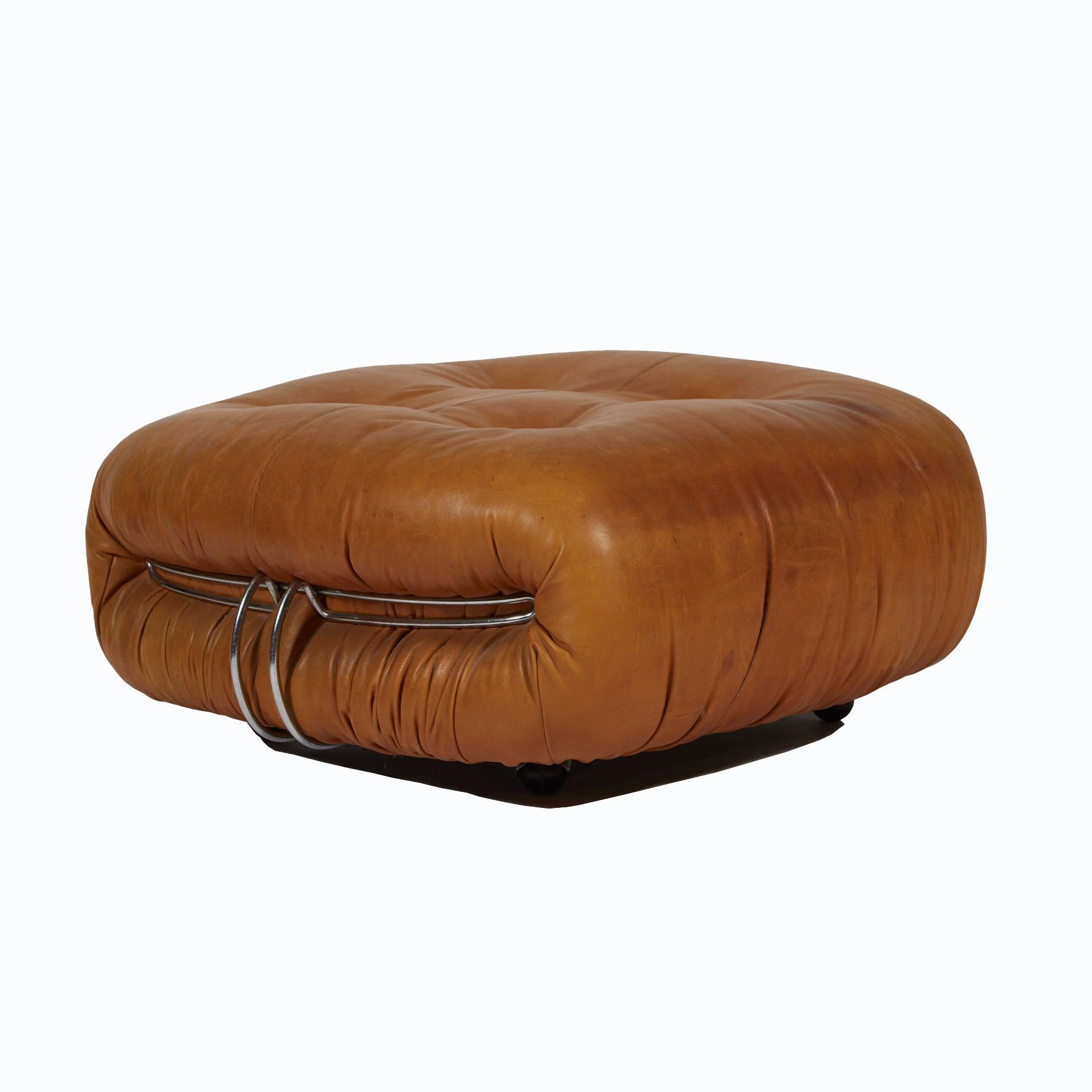 Afra & Tobia Scarpa (1935-2011 & 1935-)

Soriana

A very rare and exceptional ottoman.
Covered with its original brown leather, beautifully patinated and in very good condition.
Produced by Cassina.
Italy, circa 1970.

Note
This is a rare