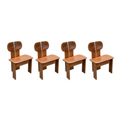 Chaises en bois
