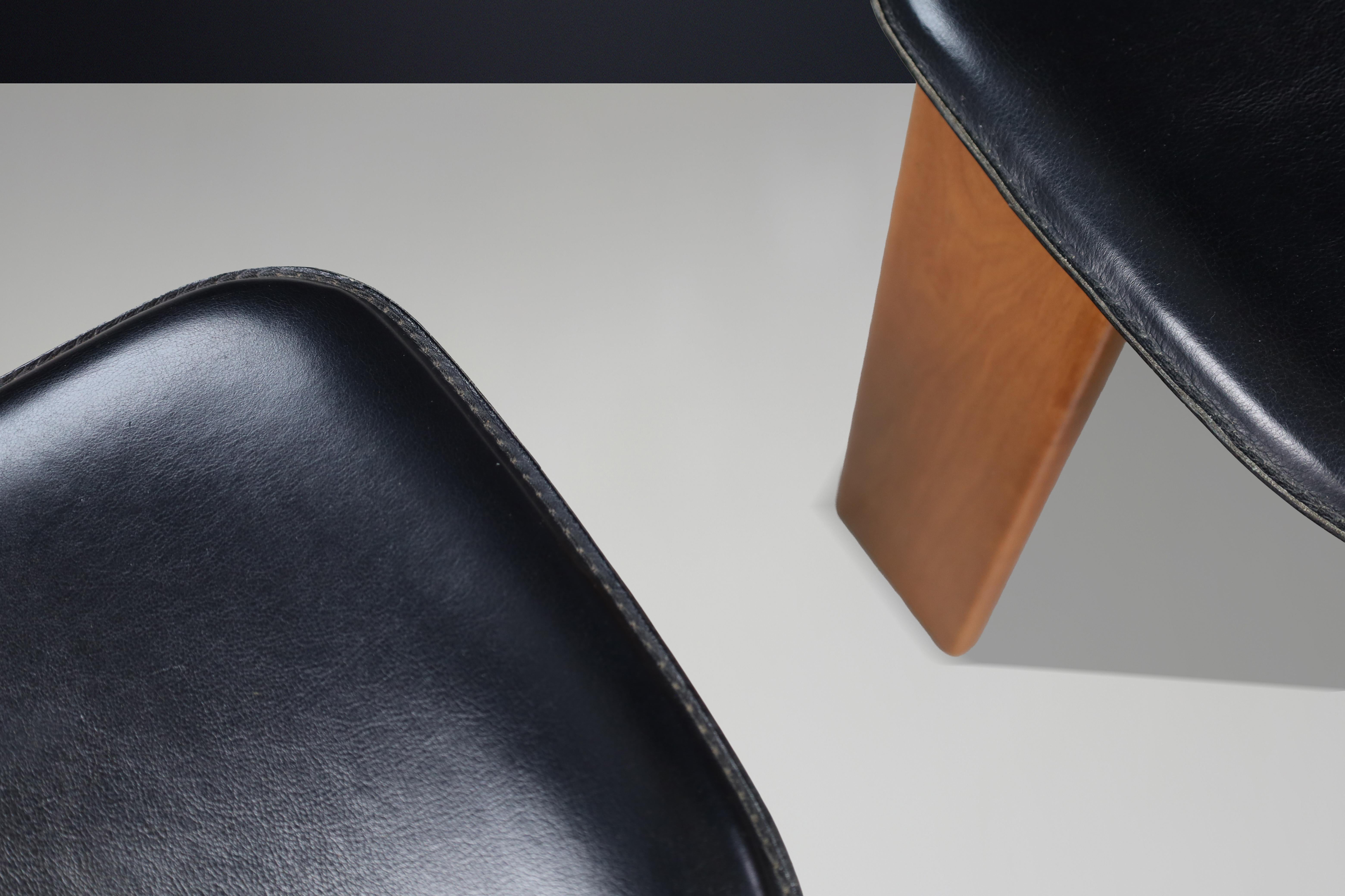 Afra & Tobia Scarpa 'Africa' Stühle für Maxalto, Nussbaum und Leder, Italien 1975 im Angebot 1