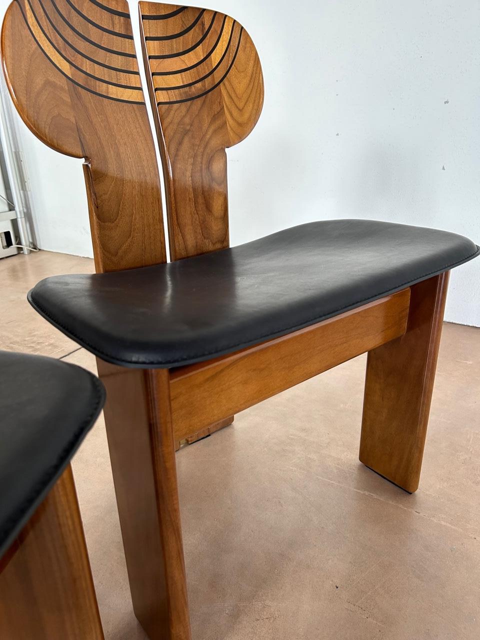 Sedie Afra & Tobia Scarpa Africa 11