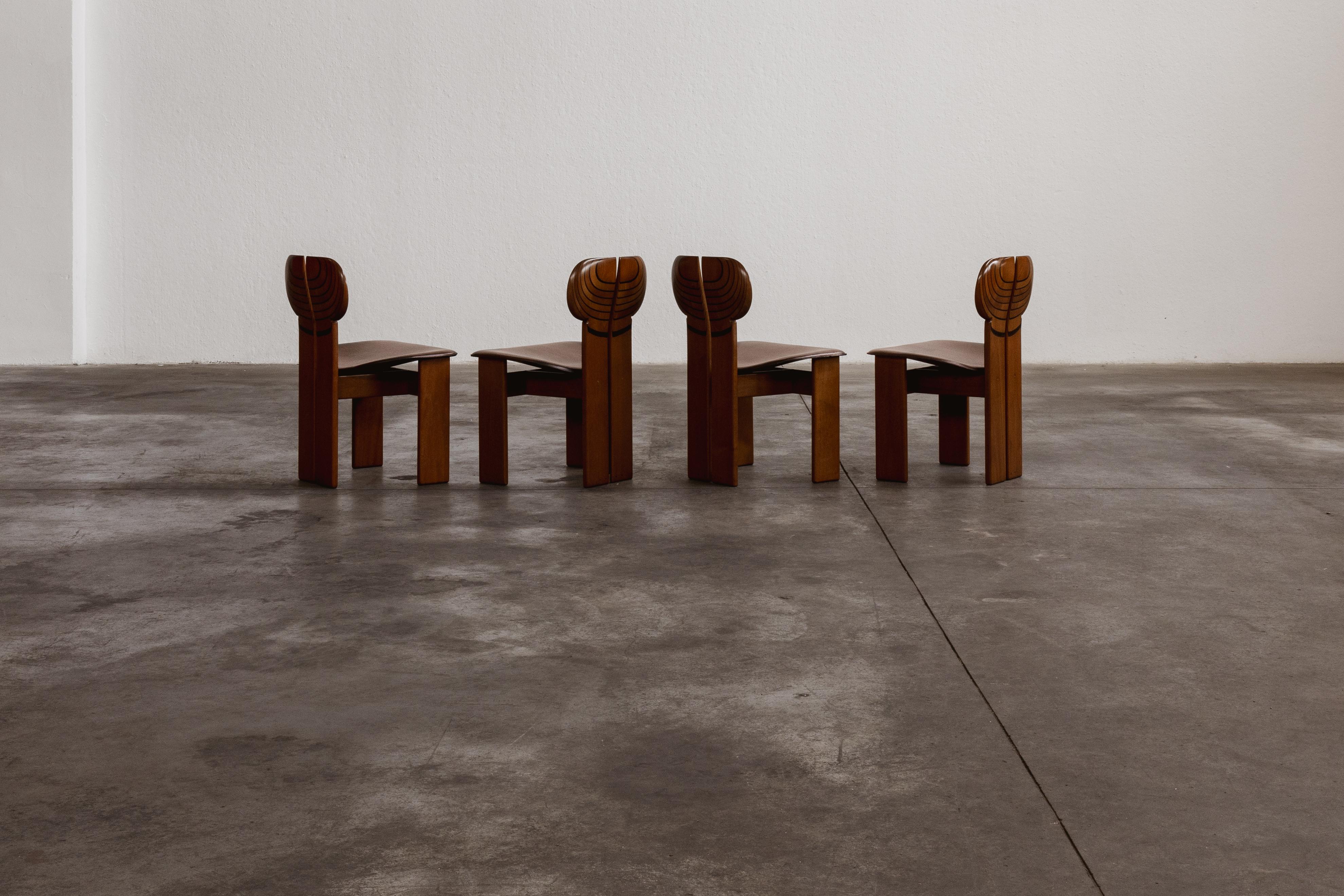 Sedie Afra & Tobia Scarpa 