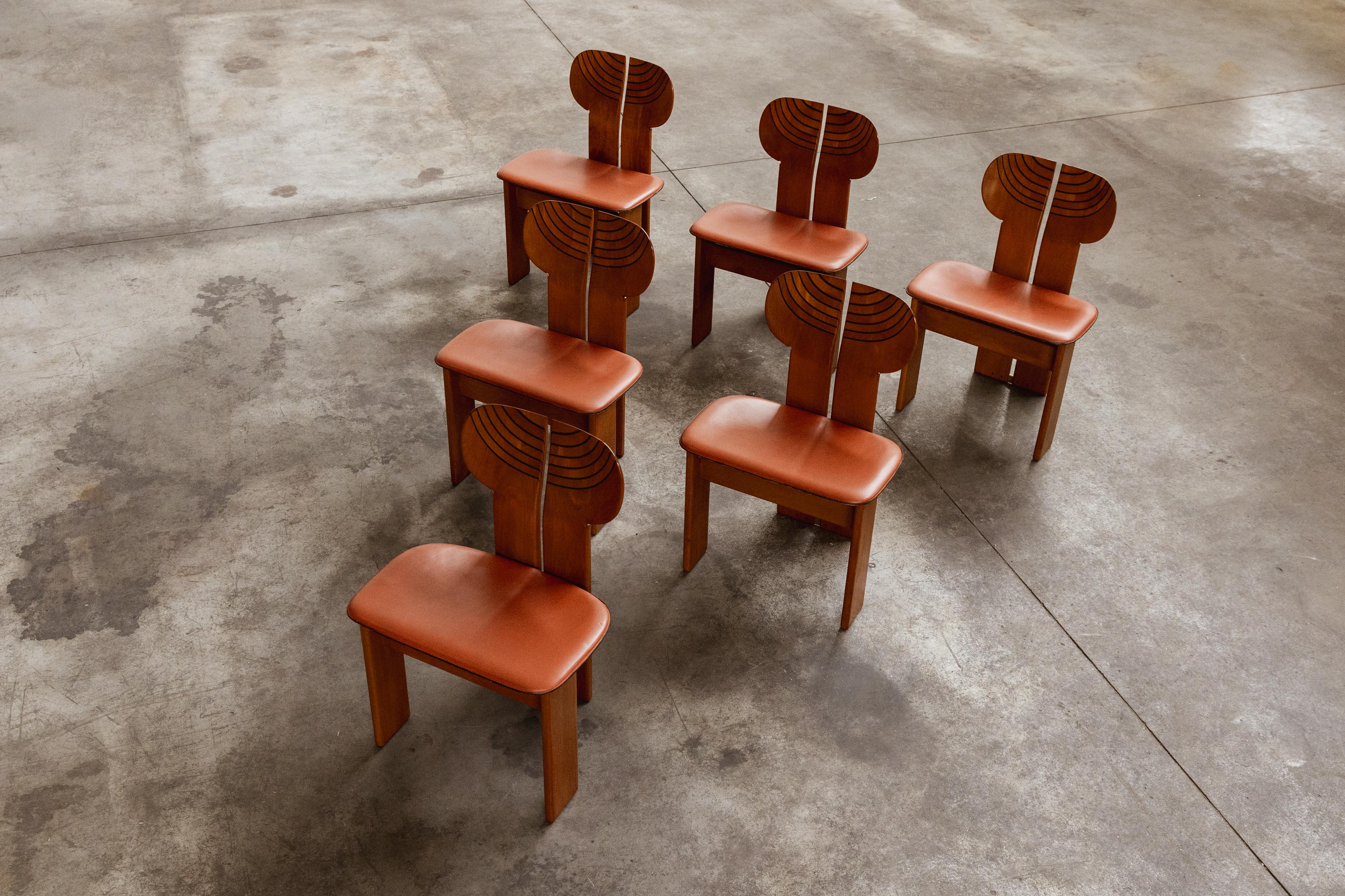Chaises Afra & Tobia Scarpa 