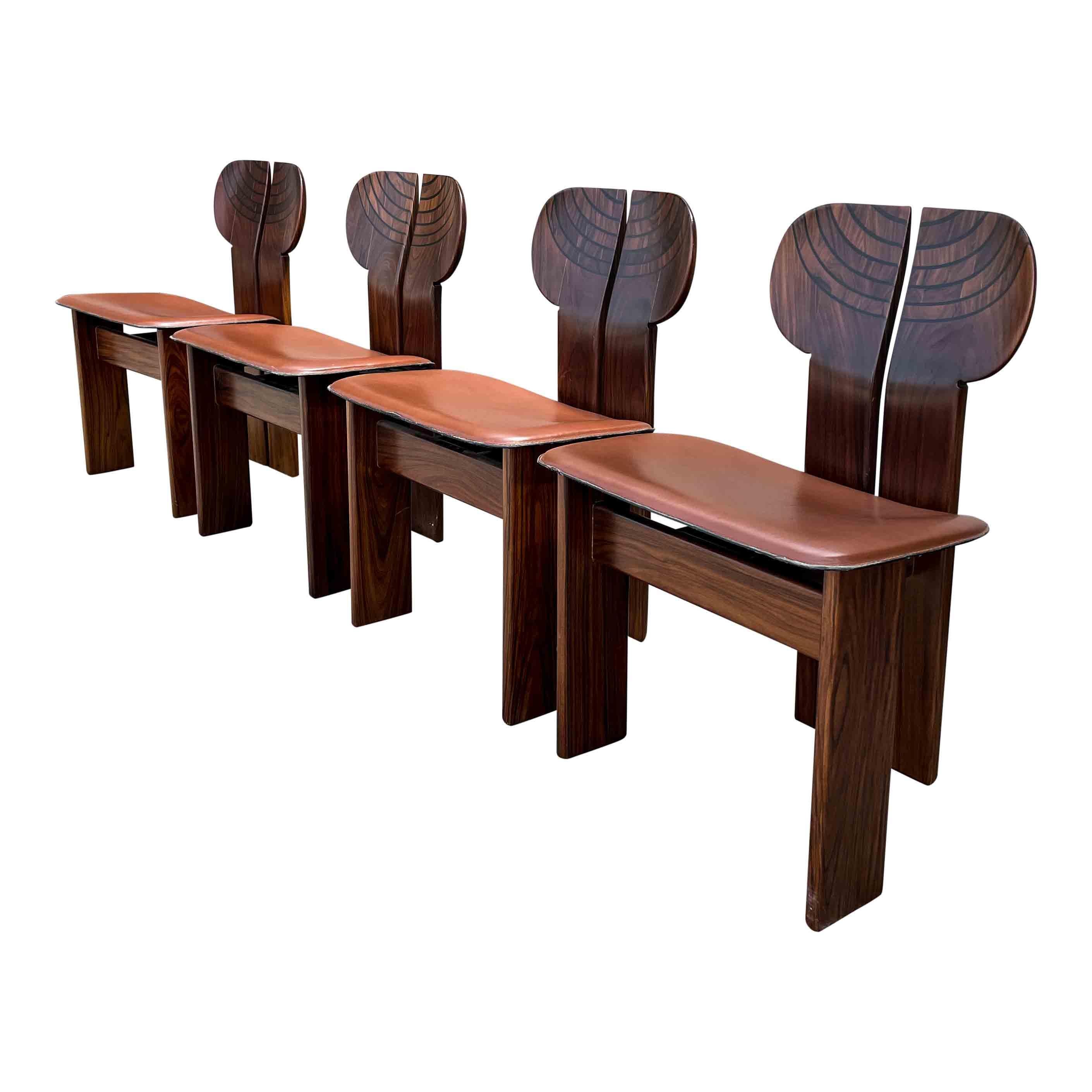 Mid-Century Modern Ensemble de salle à manger Afra & Tobia Scarpa Africa pour Maxalto, 4 chaises et table, 1976 en vente