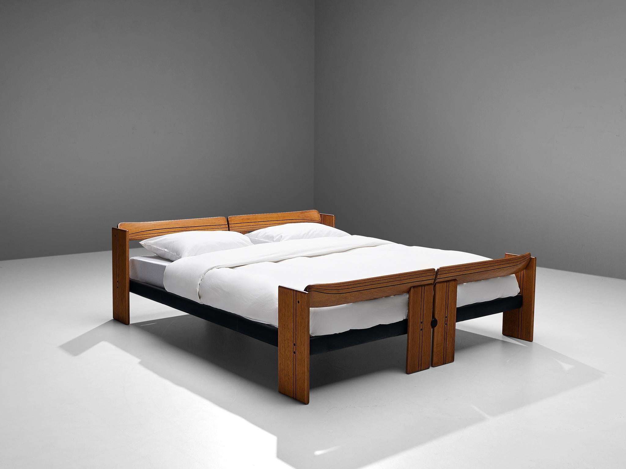 Afra & Tobia Scarpa 'Artona' Bed with Nightstands in Walnut and Leather 2