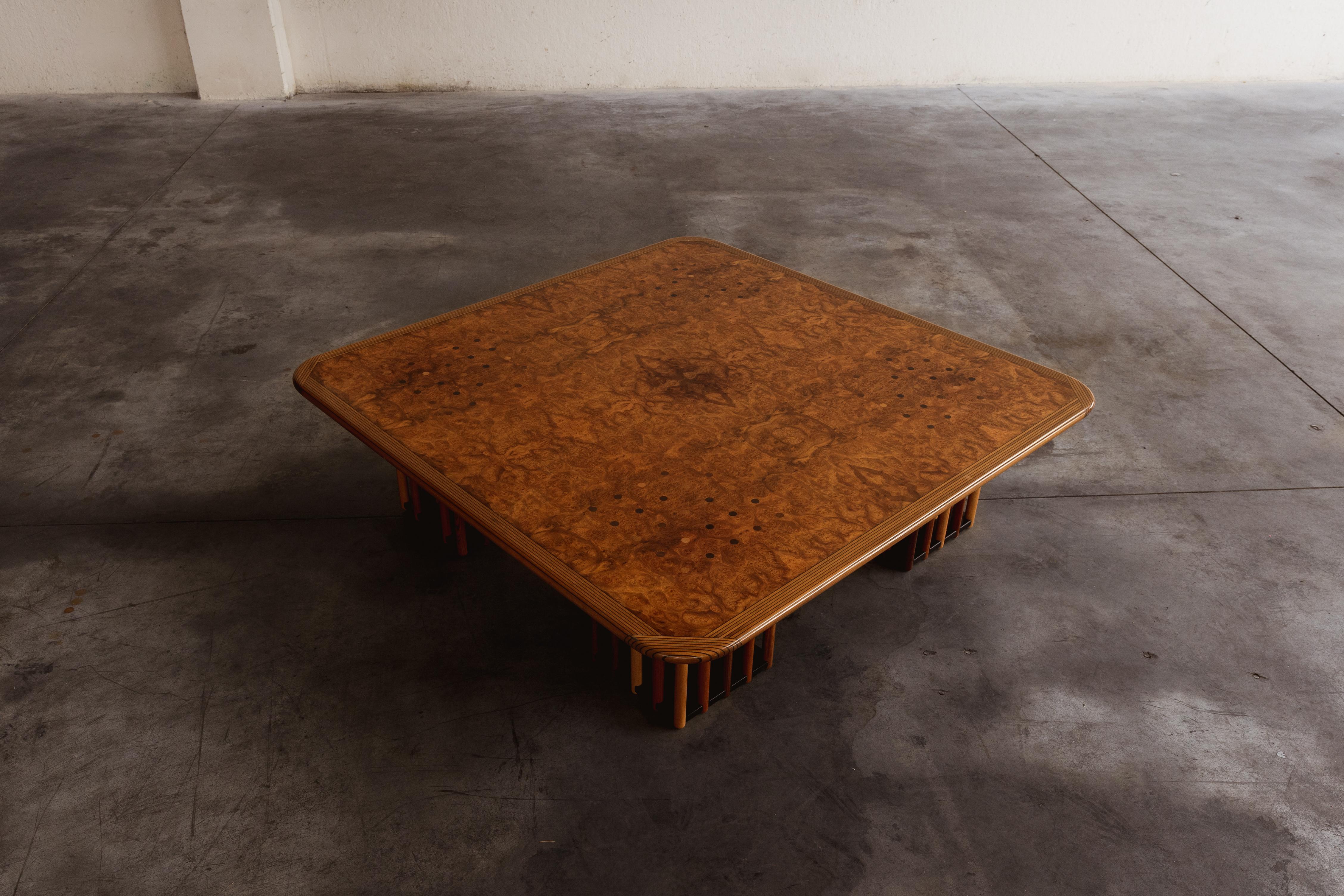 Veneer Afra & Tobia Scarpa 