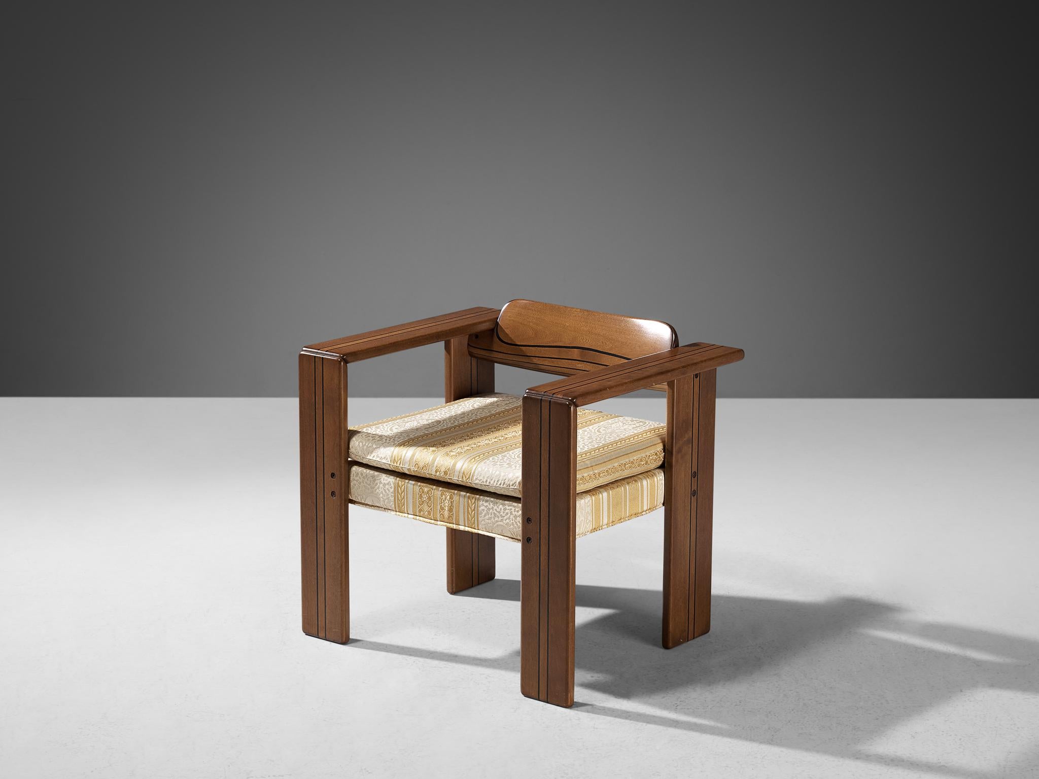 Afra & Tobia Scarpa for Maxalto, 'Artona' lounge chairs, elm, checkered fabric, Italy, 1975

Cubic ‘Artona’ lounge chair by Italian designer couple Afra and Tobia Scarpa. This chair show absolute stunning craftsmanship. Highlight is the