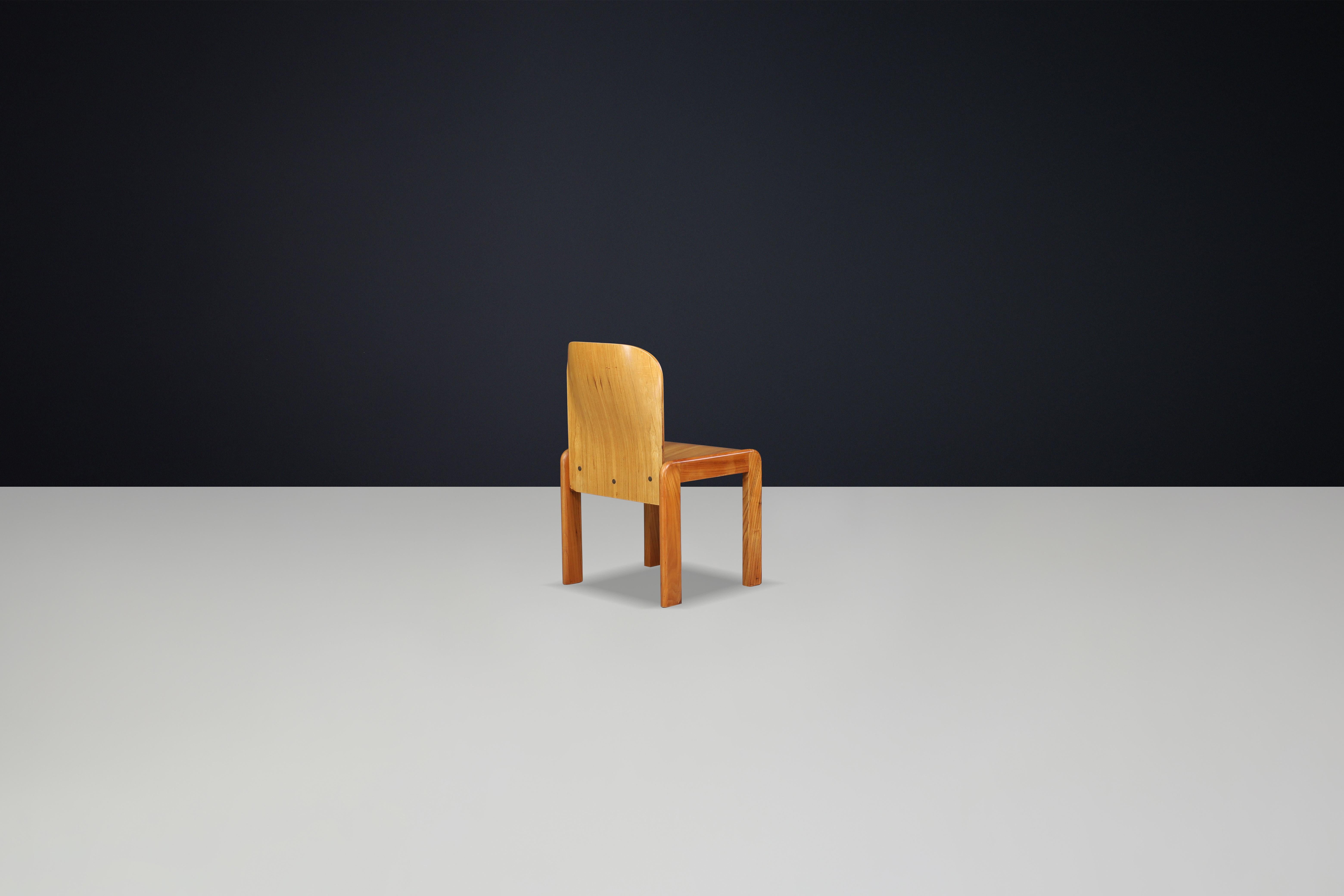 Afra & Tobia Scarpa (attributed) Dining Room Chairs in Ash and Plywood Italy 70s For Sale 3
