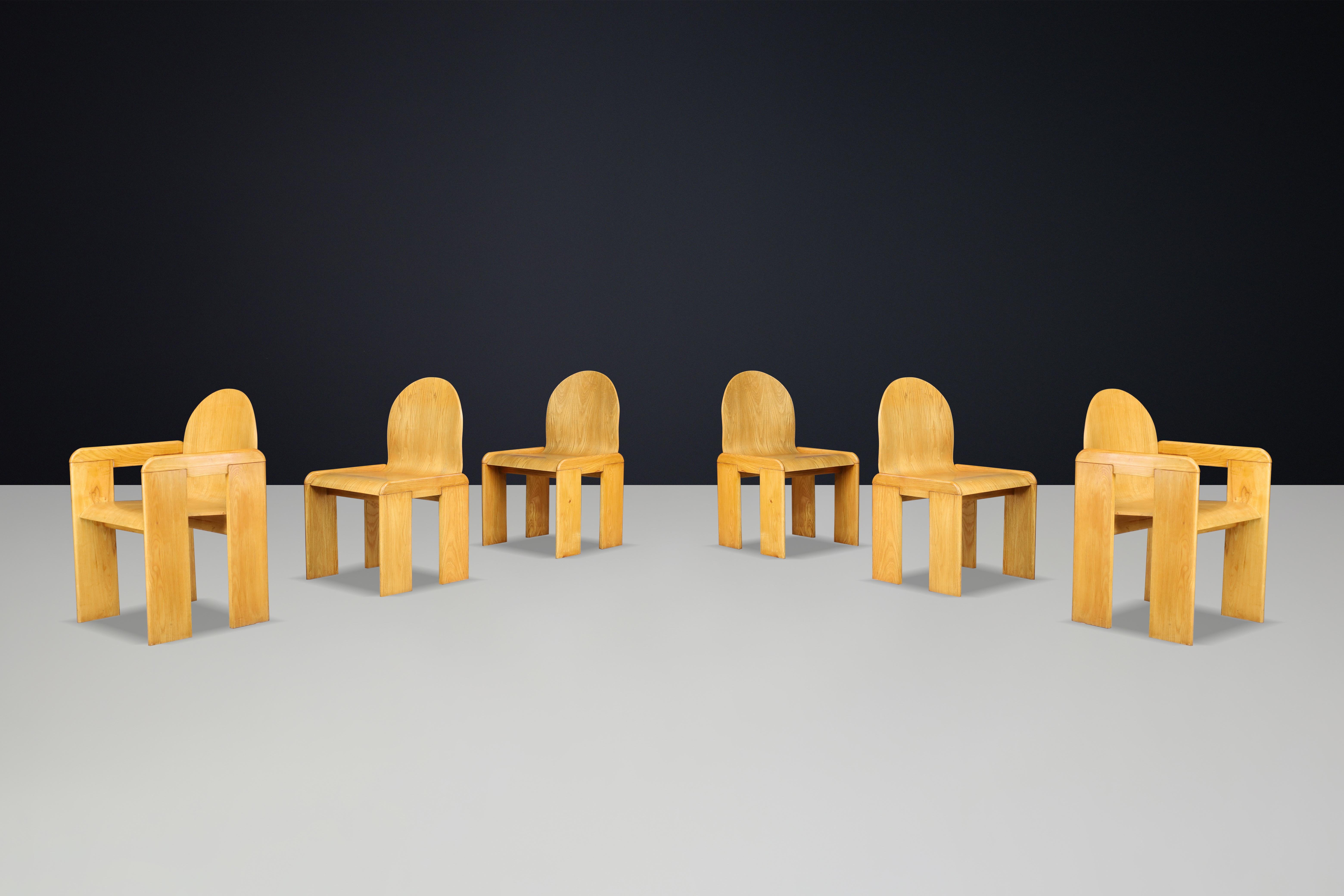 Italian Afra & Tobia Scarpa (attributed) Dining Room Chairs in Ash and Plywood, Italy For Sale