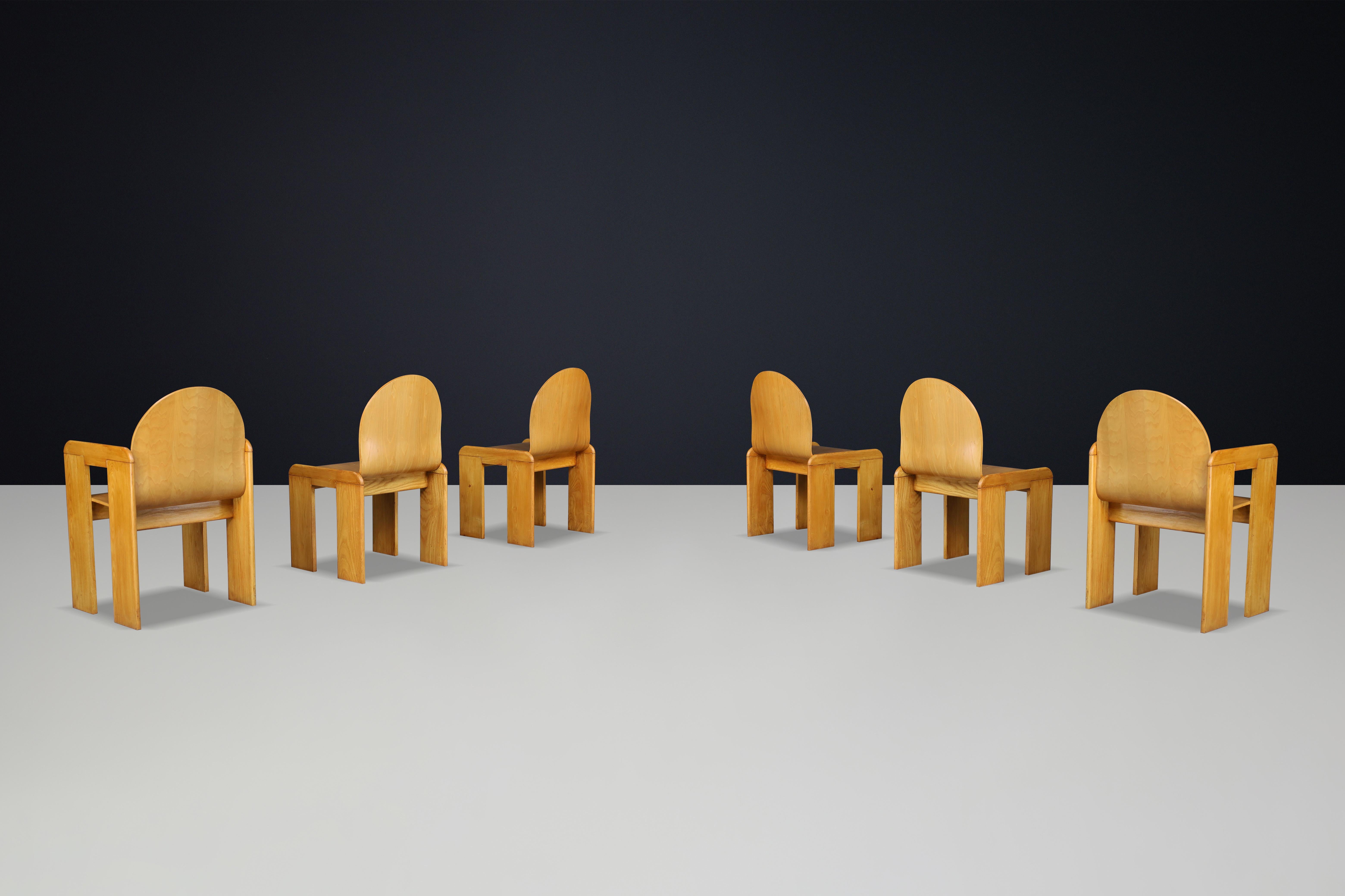 Afra & Tobia Scarpa (attributed) Dining Room Chairs in Ash and Plywood, Italy In Good Condition For Sale In Almelo, NL