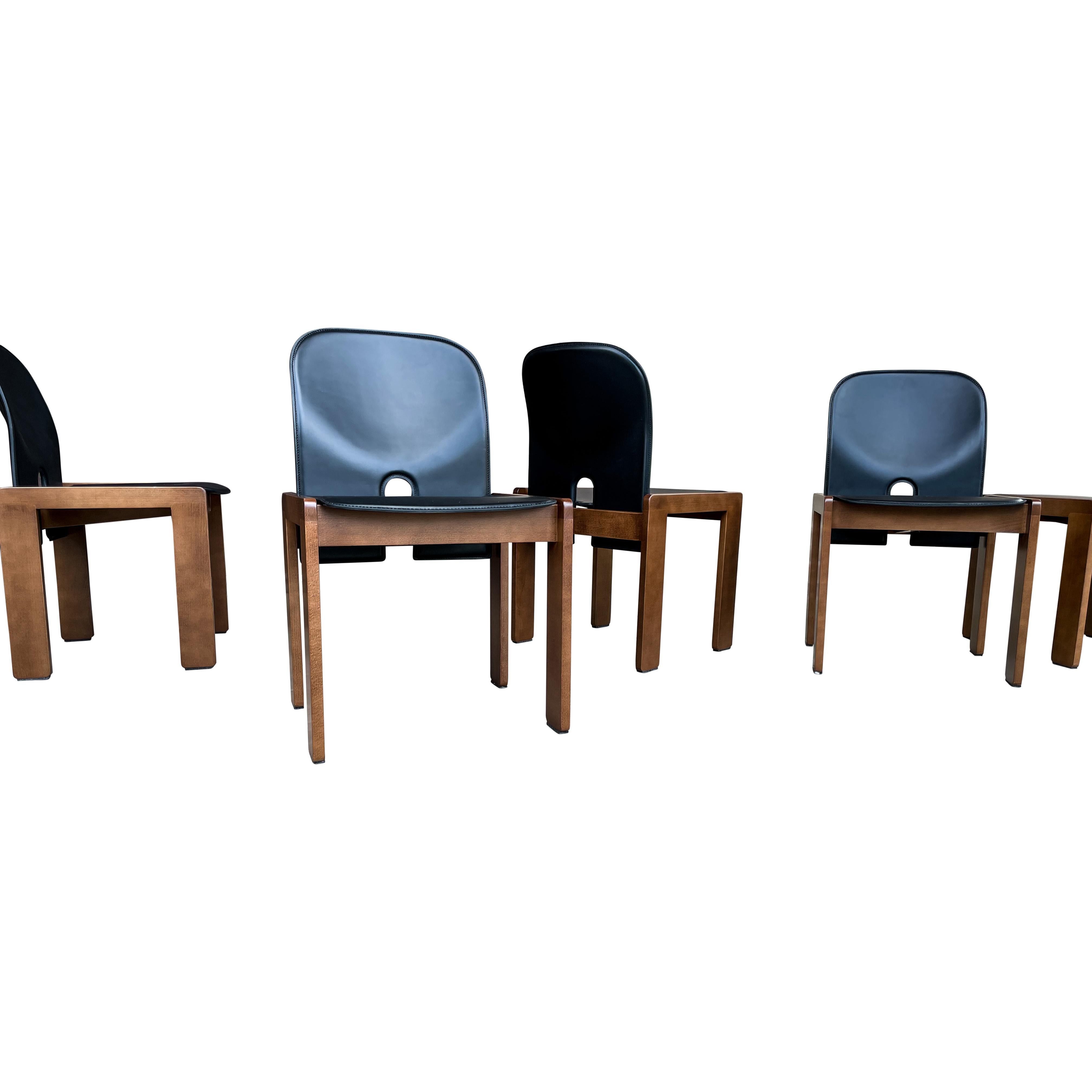 Sedia da pranzo 121 in pelle nera di Afra & Tobia Scarpa per Cassina, 1967, Set di 10 In condizioni buone in vendita a Vicenza, IT